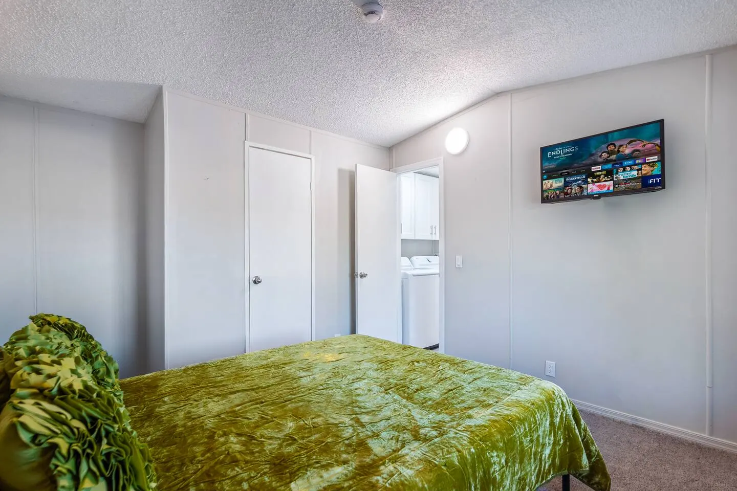 Riverbend Villa 2bd 2ba River Access Games 19