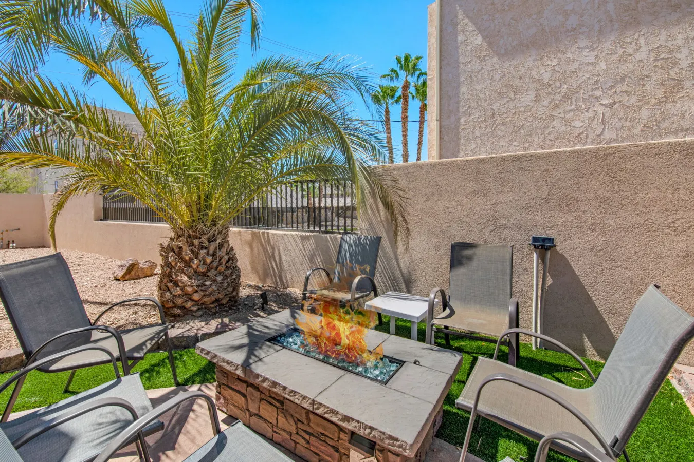 Havasu Mulberry - 5Min Walk To Beach, Pool, Spa, Game Room, FirePit — photo 5