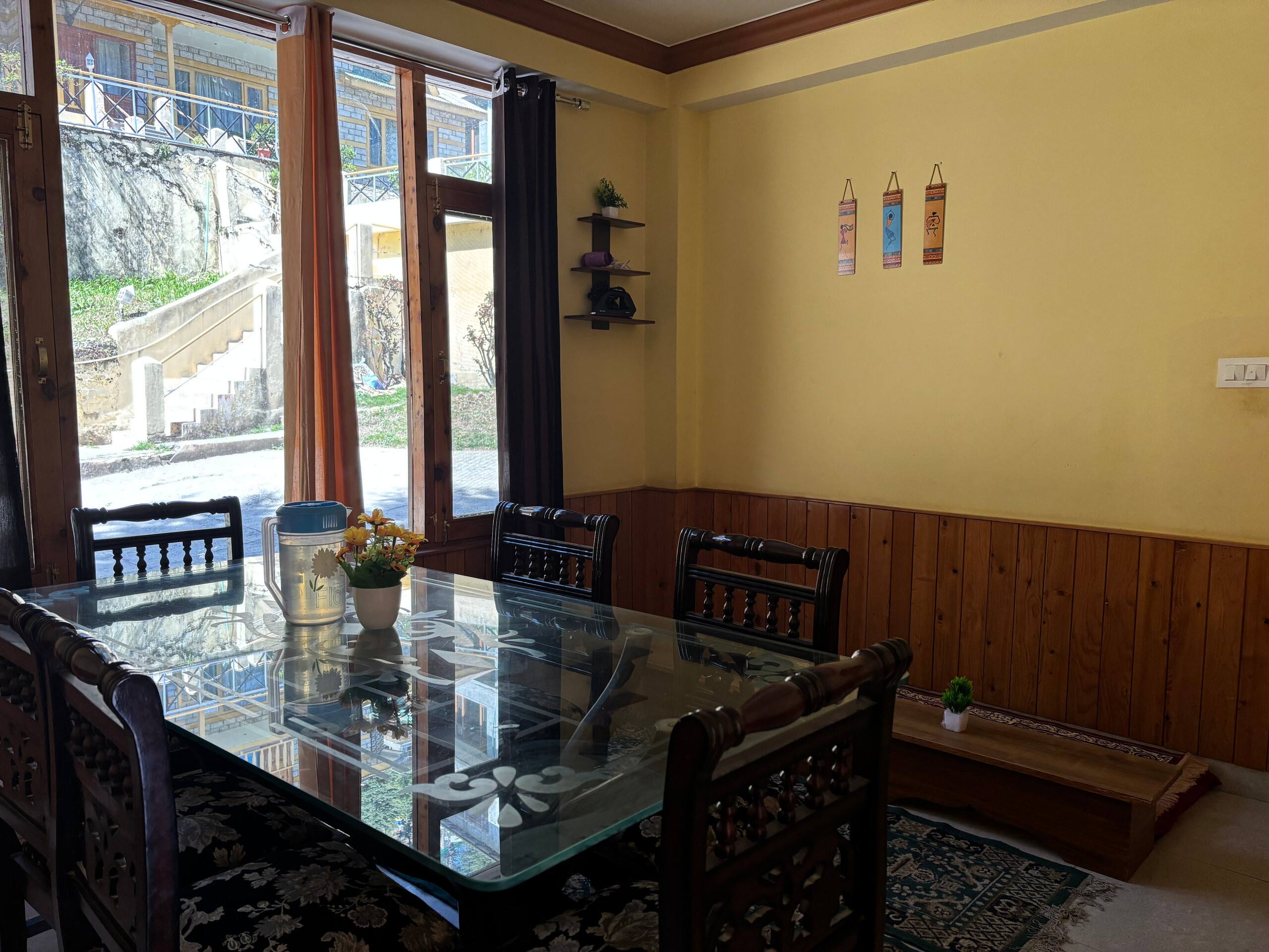 3 Rooms (Himalayan Tradition) 10