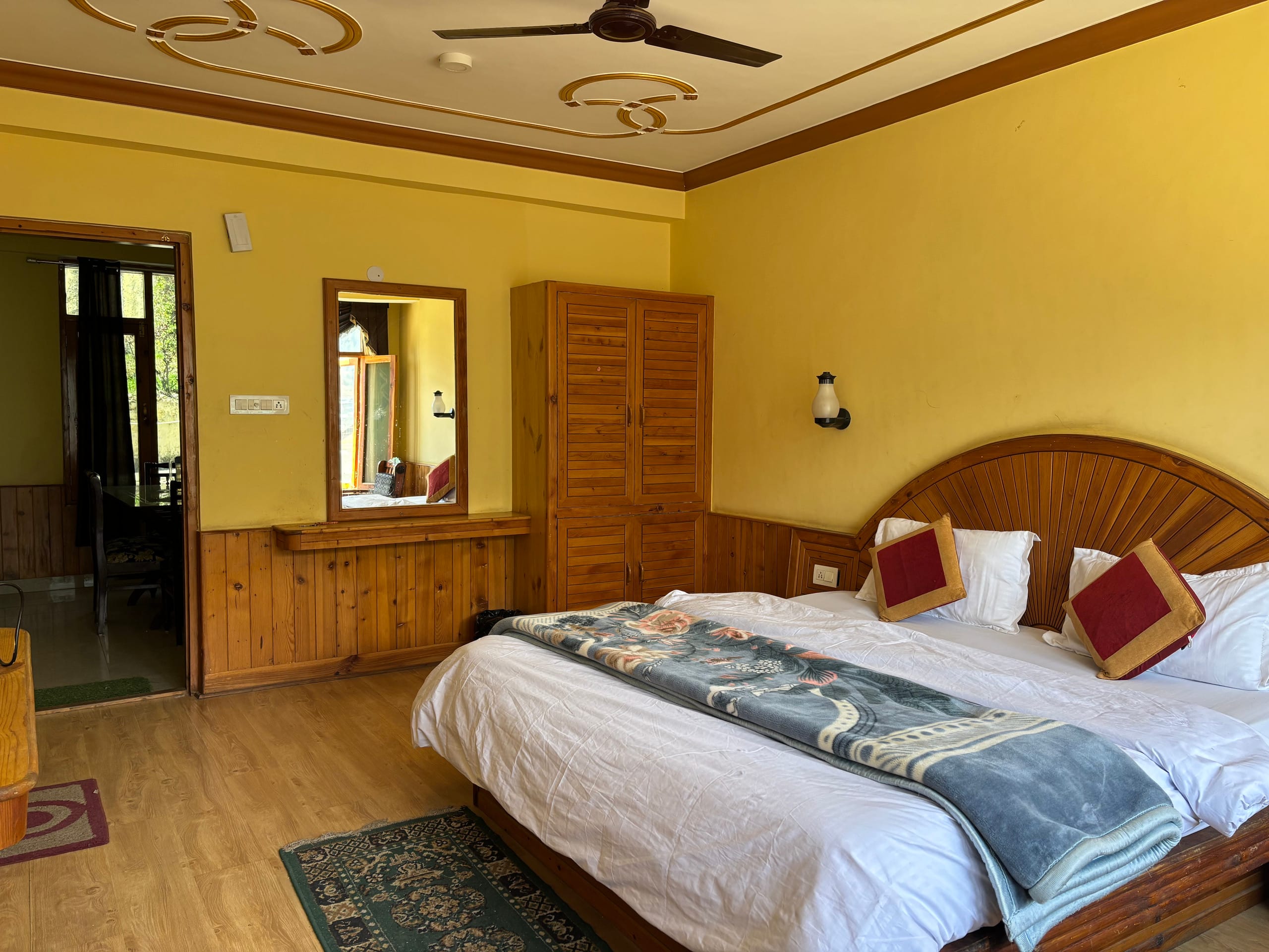 3 Rooms (Himalayan Tradition) 17