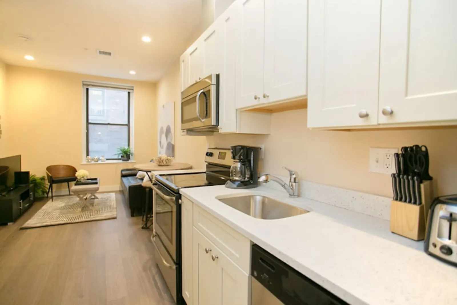 Newly Designed Loft - Fast Wifi - Pet Friendly 6