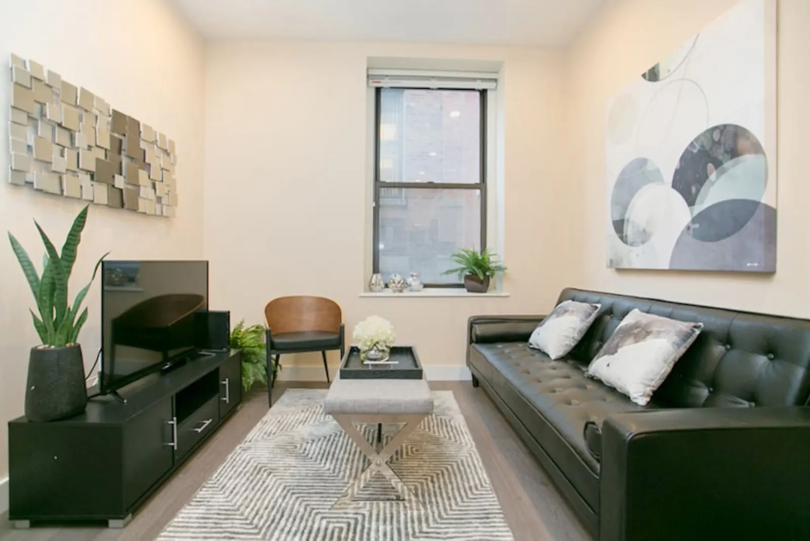 Newly Designed Loft - Fast Wifi - Pet Friendly 7