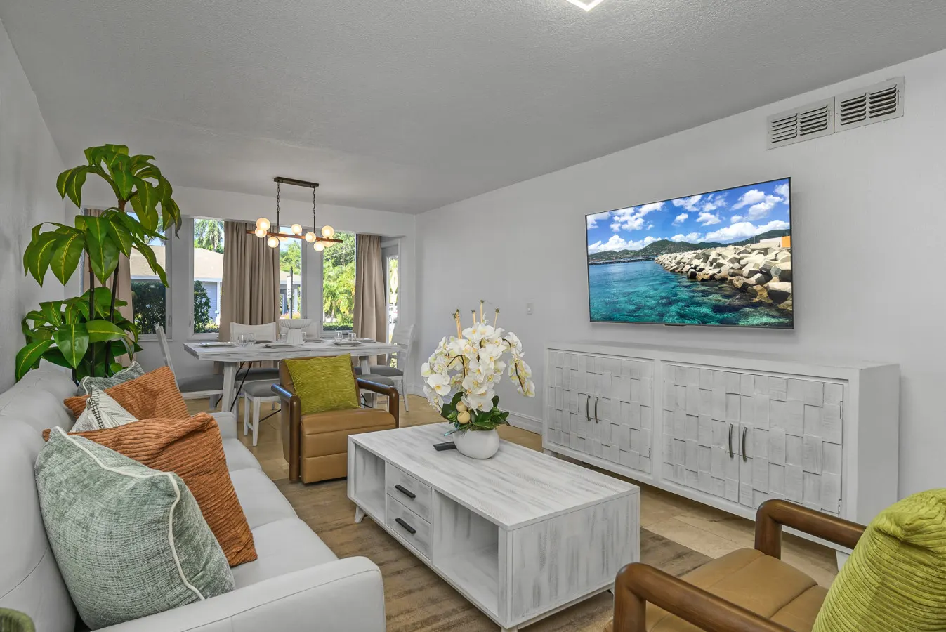 Oasis of Naples – Beach & Downtown Haven 2