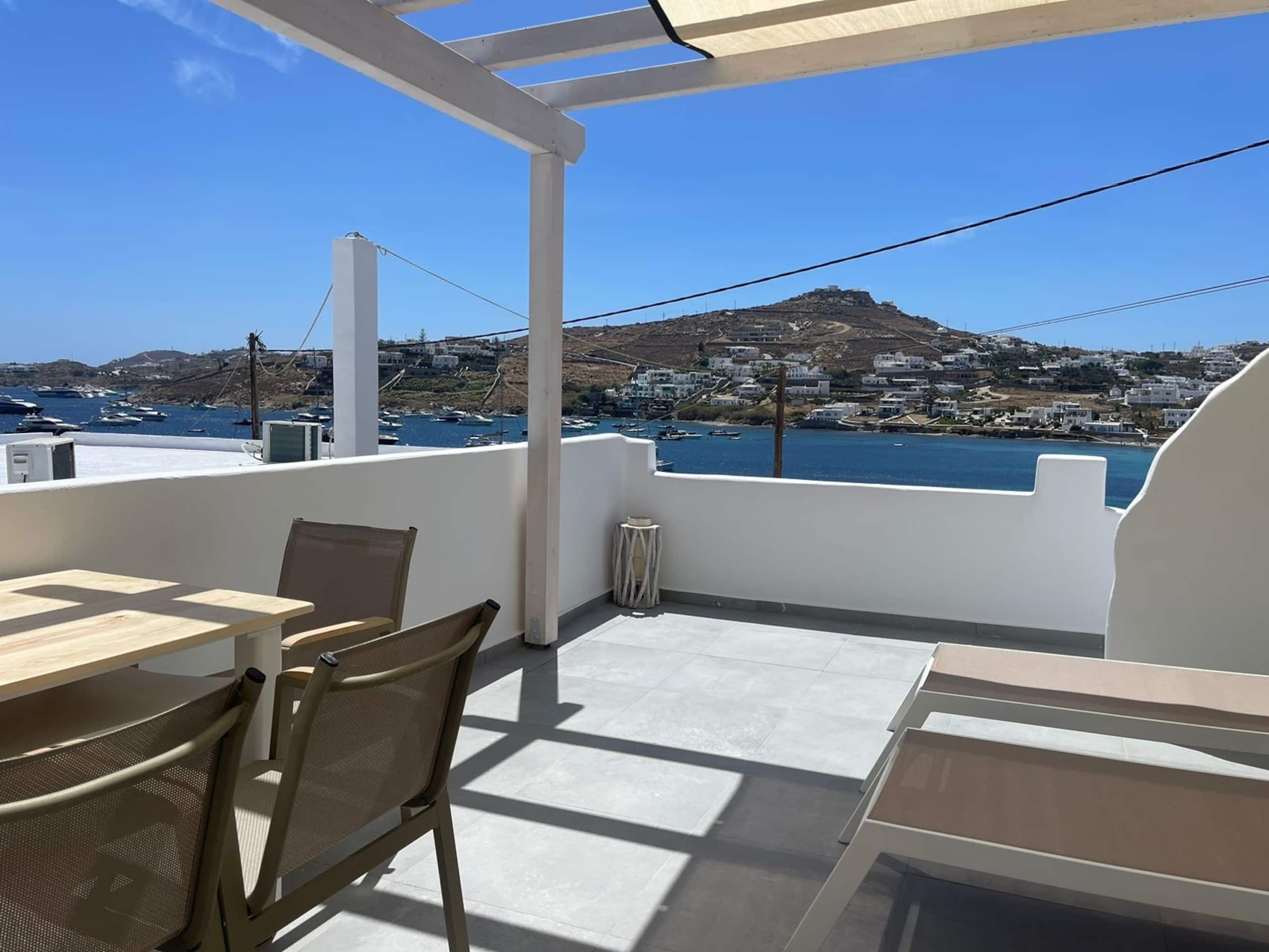 Endless BLUE Beach front house + Jacuzzi+ Parking — photo 5