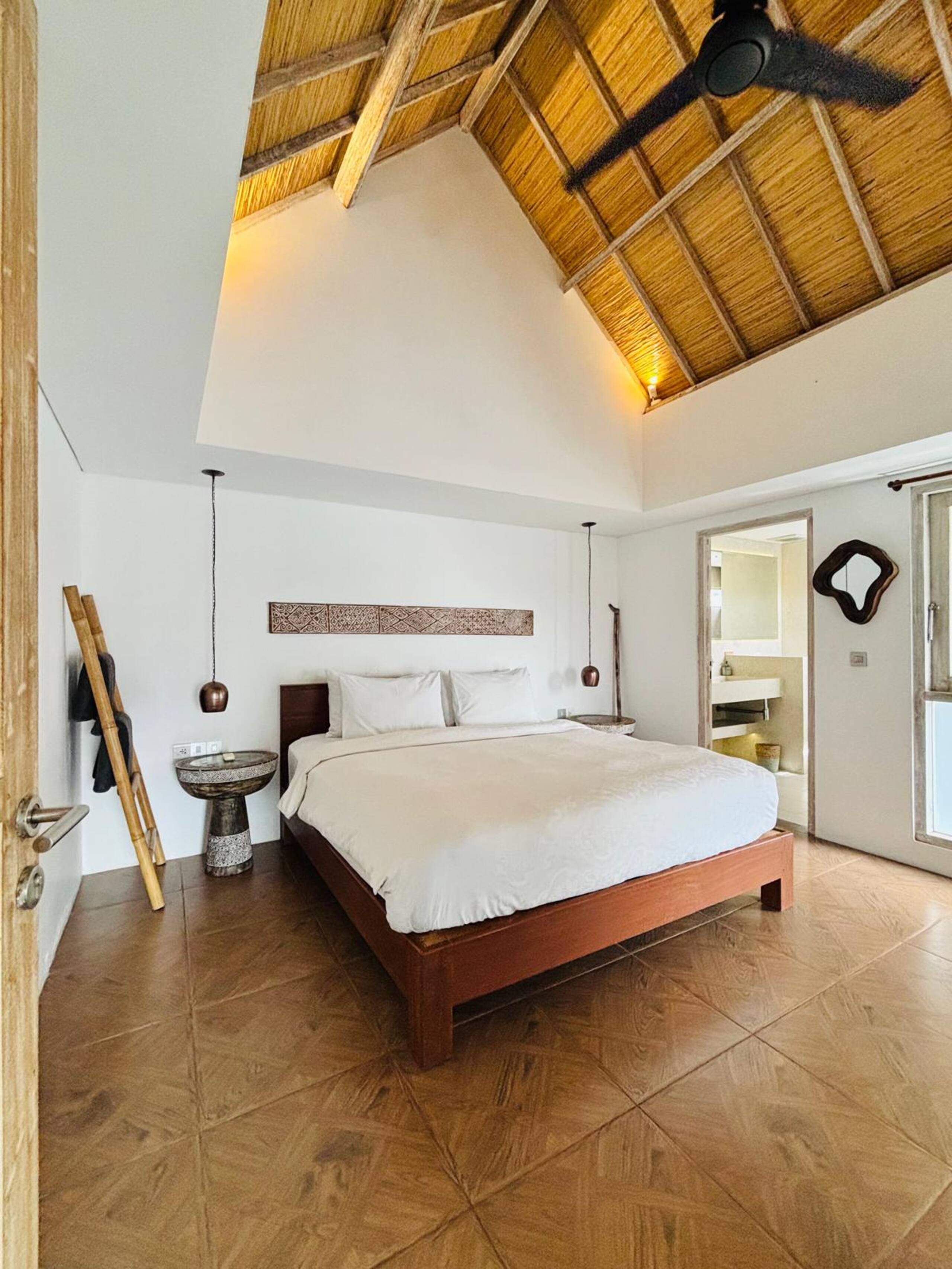 Loft 4-1BR Private Pool Villa 16
