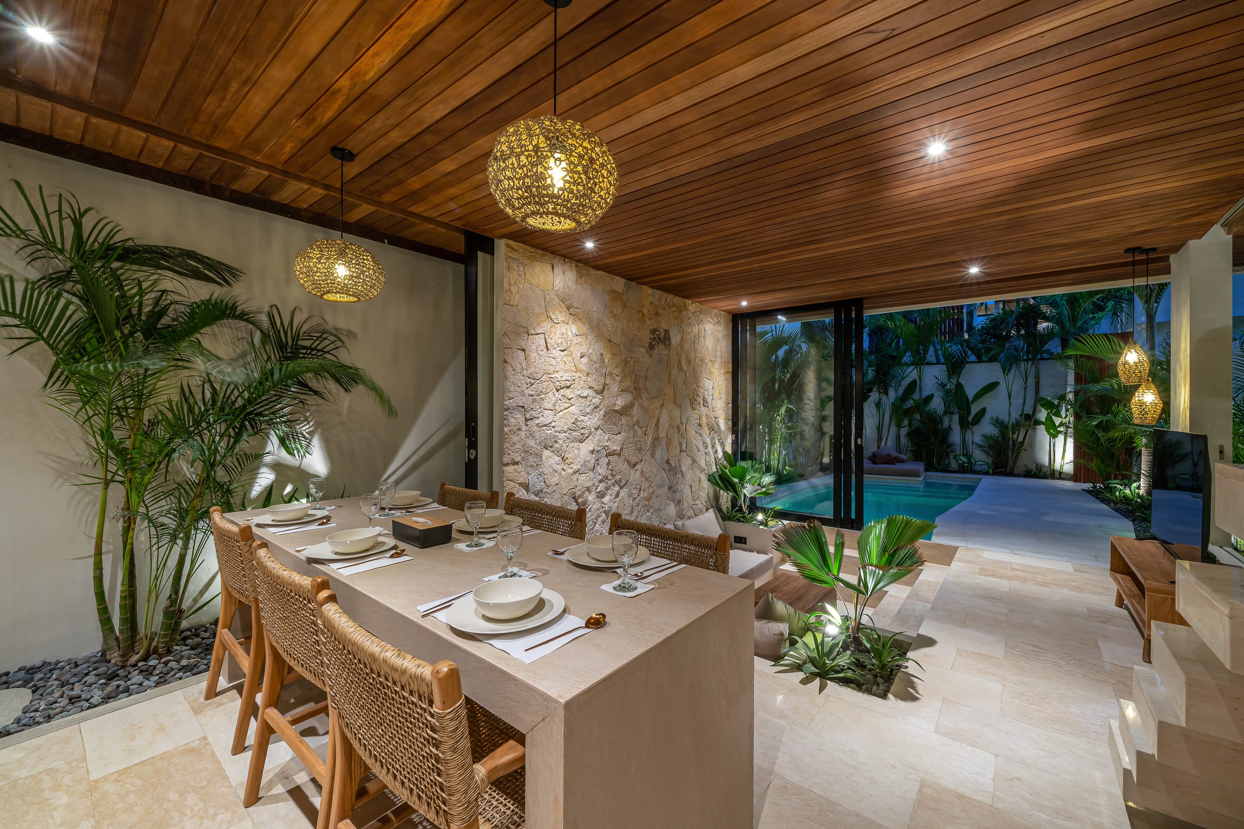 Villa Mūna-Tropical 1BR villa near Bingin Beaches! 25