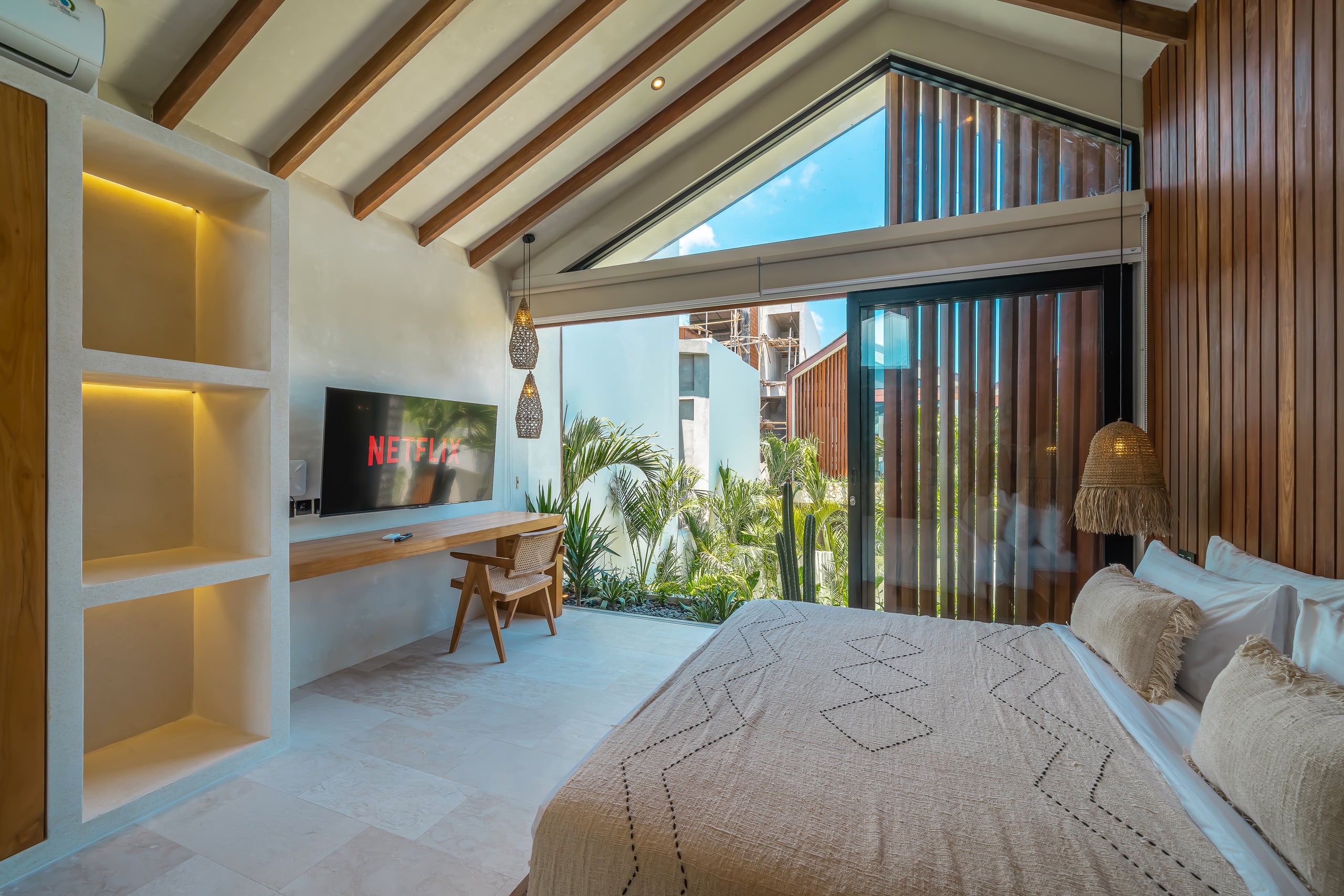 Villa Mūna-Tropical 1BR villa near Bingin Beaches! 27