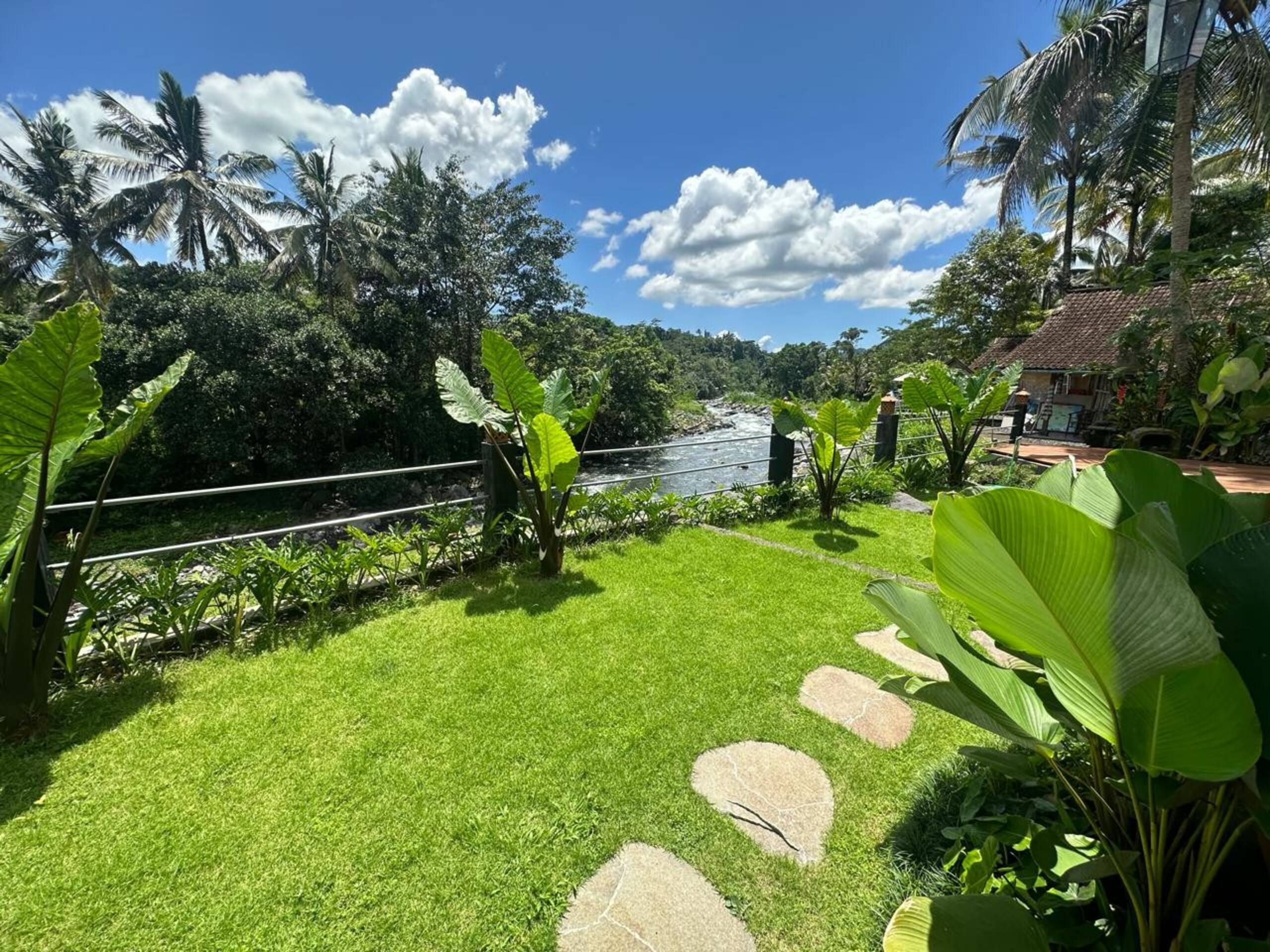 Uma Swari River Side Villa 13