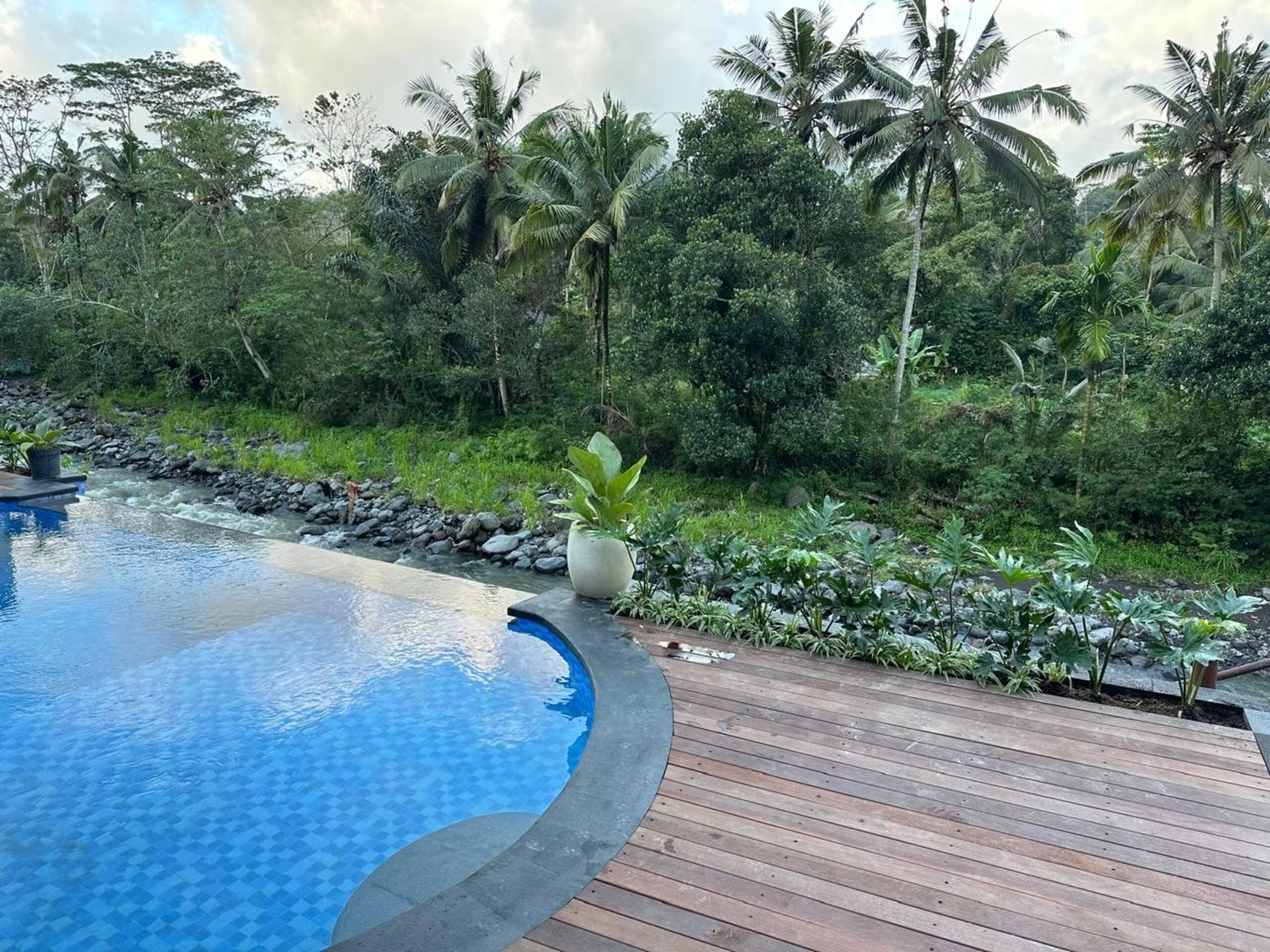 Uma Swari River Side Villa 14
