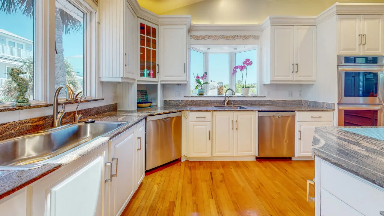 Beachside Magnificent Ocean View Family Estate Pool Home- Steps to the Beach - 7 F St 13