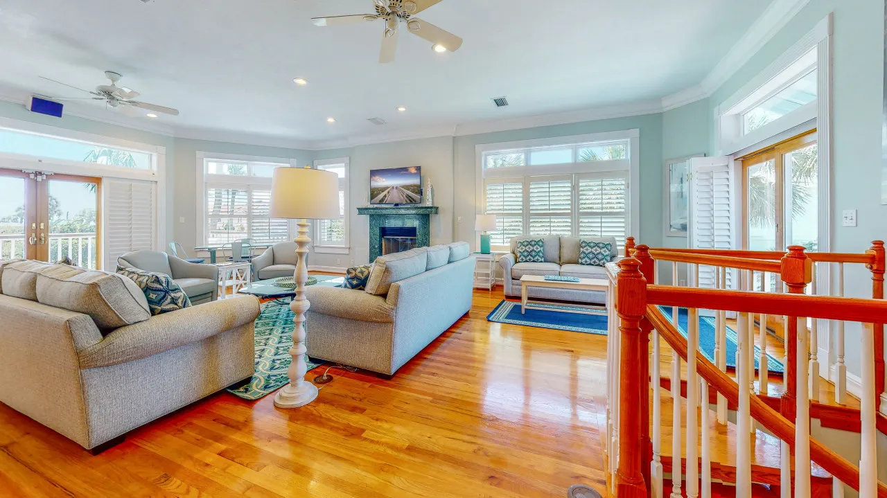 Beachside Magnificent Ocean View Family Estate Pool Home- Steps to the Beach - 7 F St 17