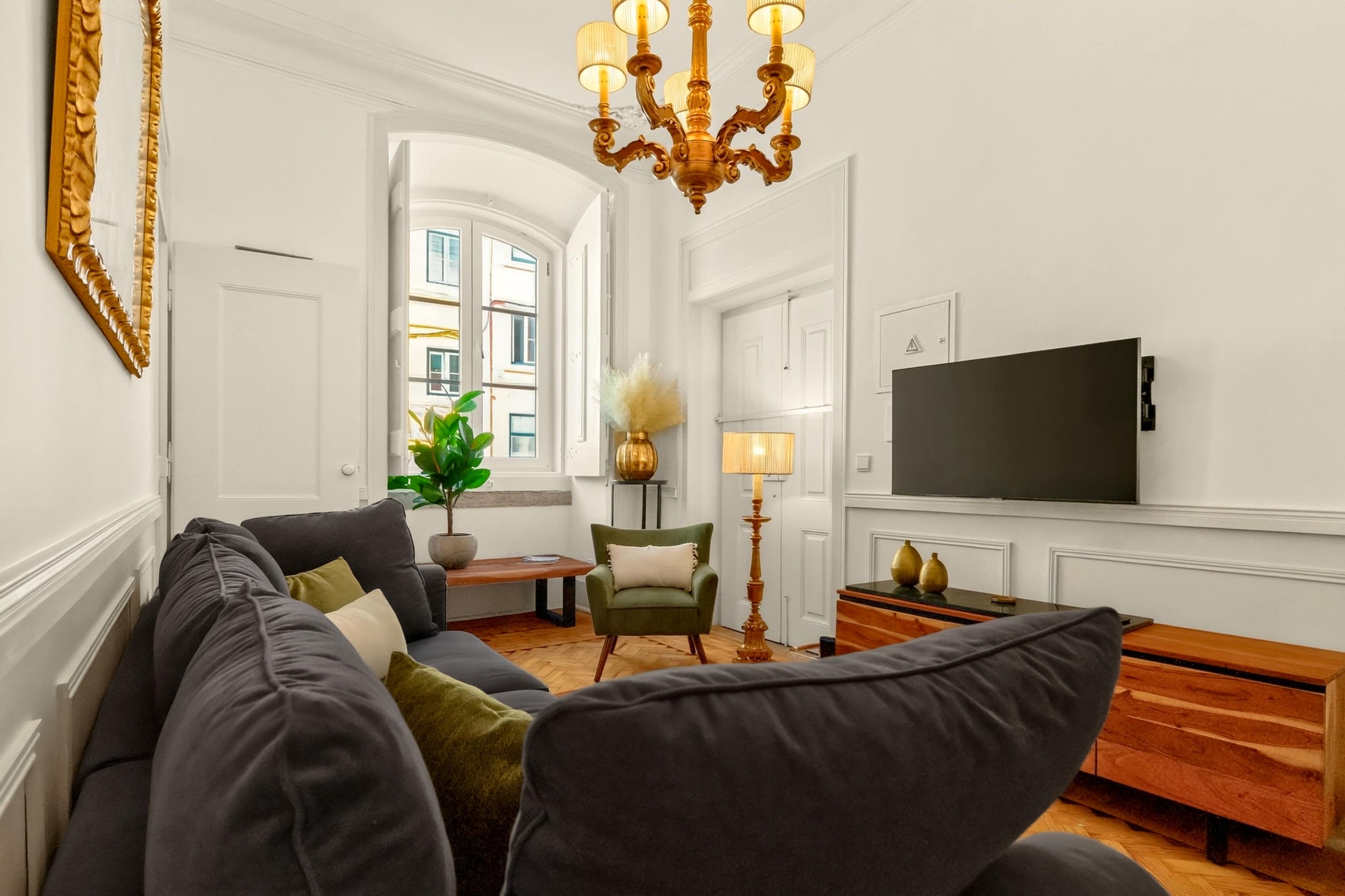 1-bedroom pied-à-terre in chic Lapa 12
