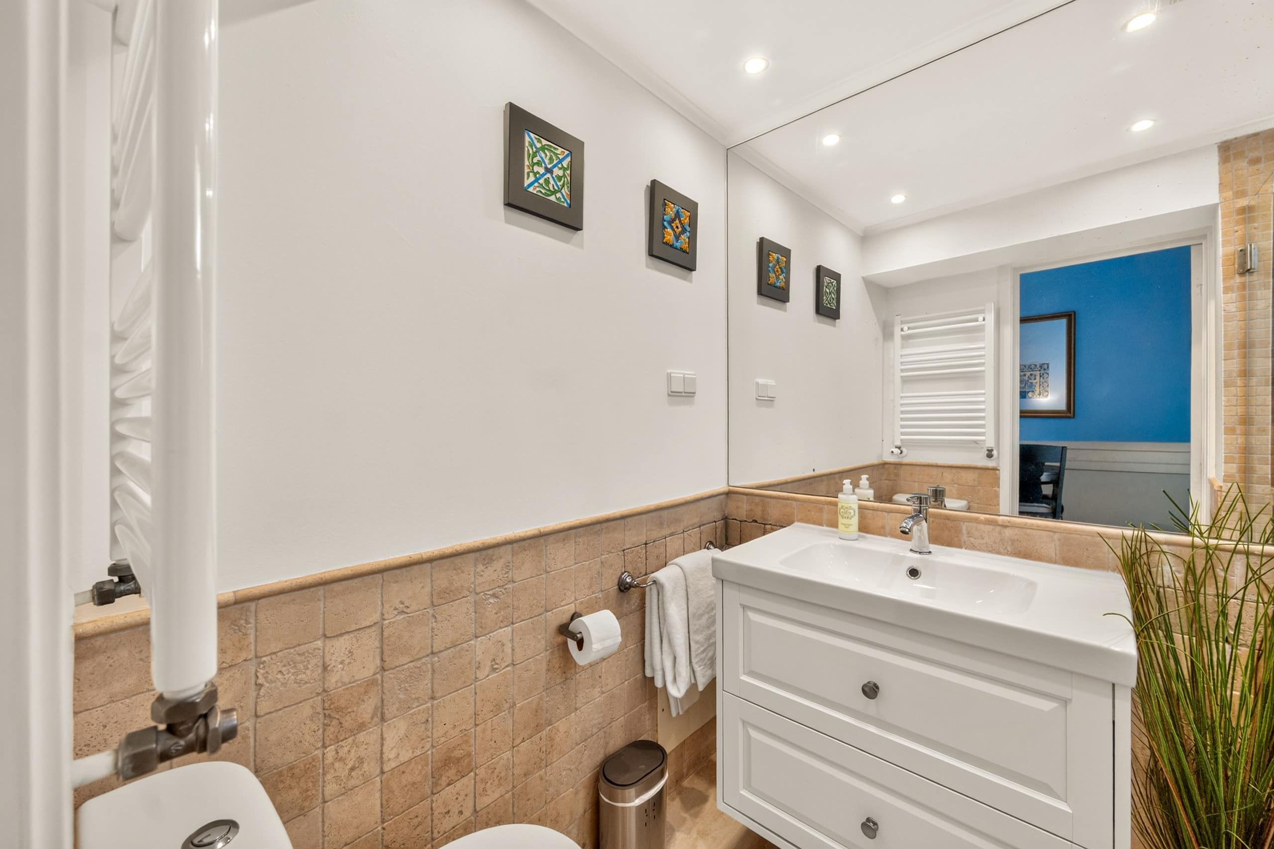 1-bedroom pied-à-terre in chic Lapa 36