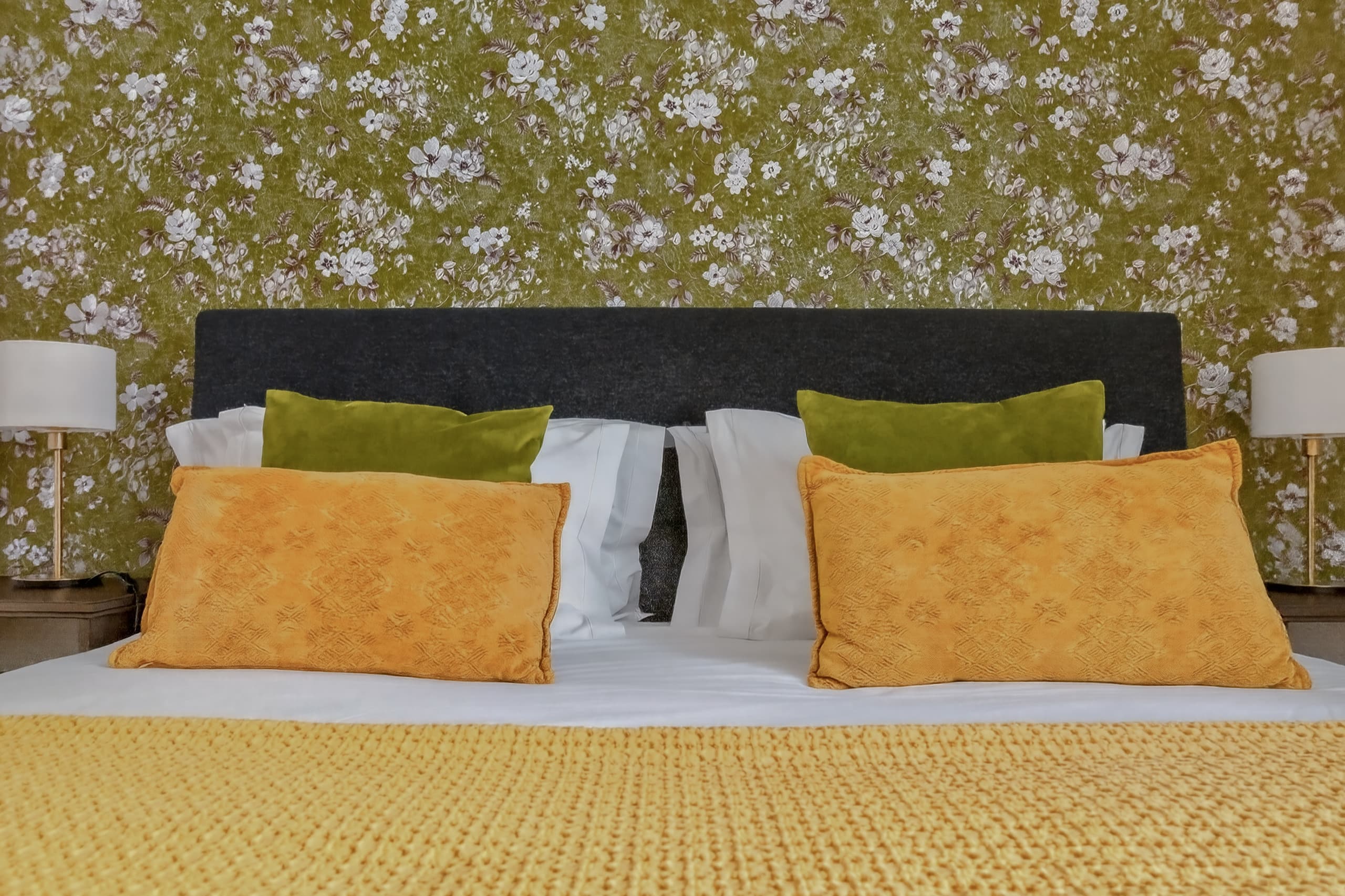 1-bedroom pied-à-terre in chic Lapa 25