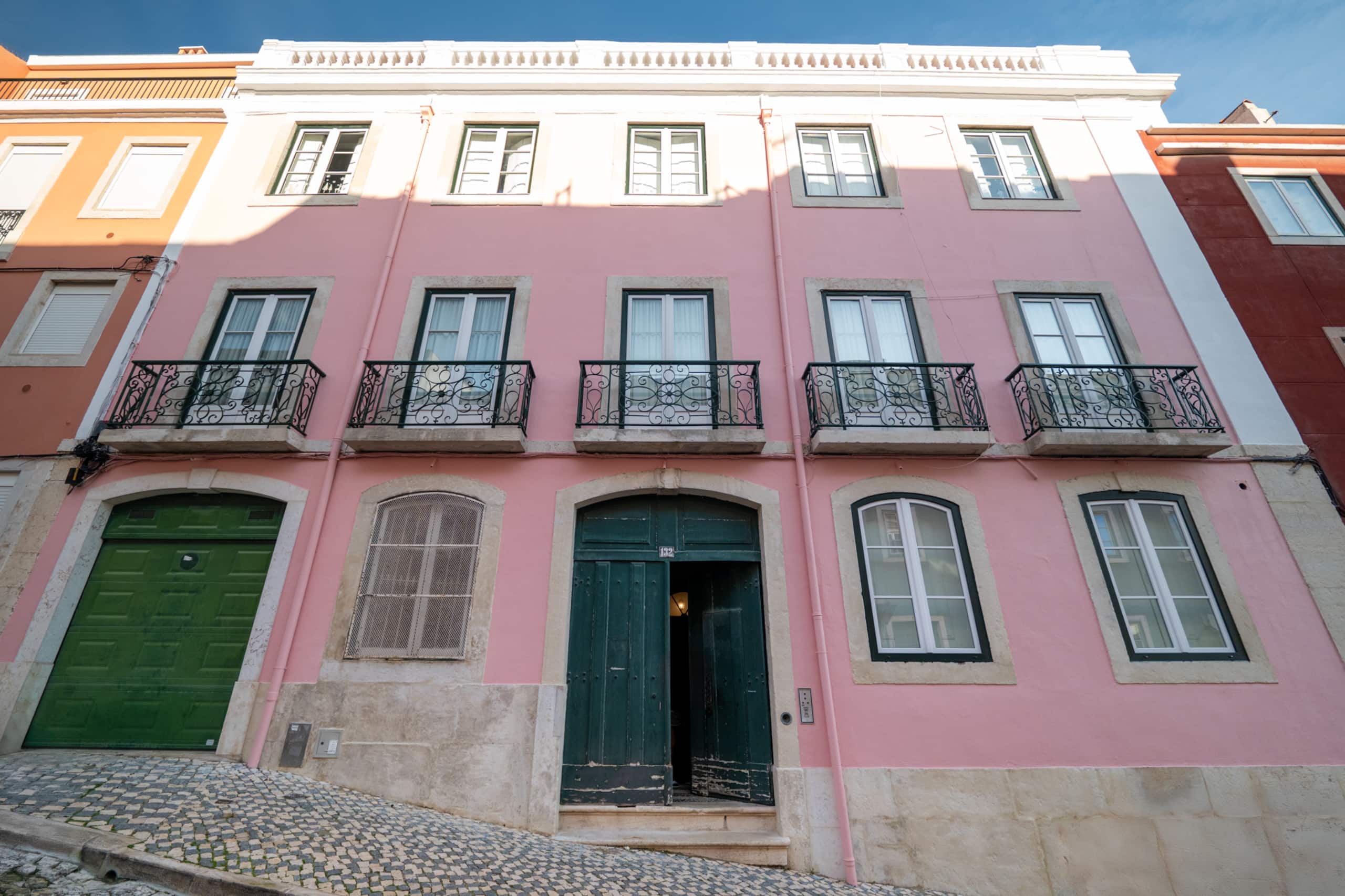 1-bedroom pied-à-terre in chic Lapa 38