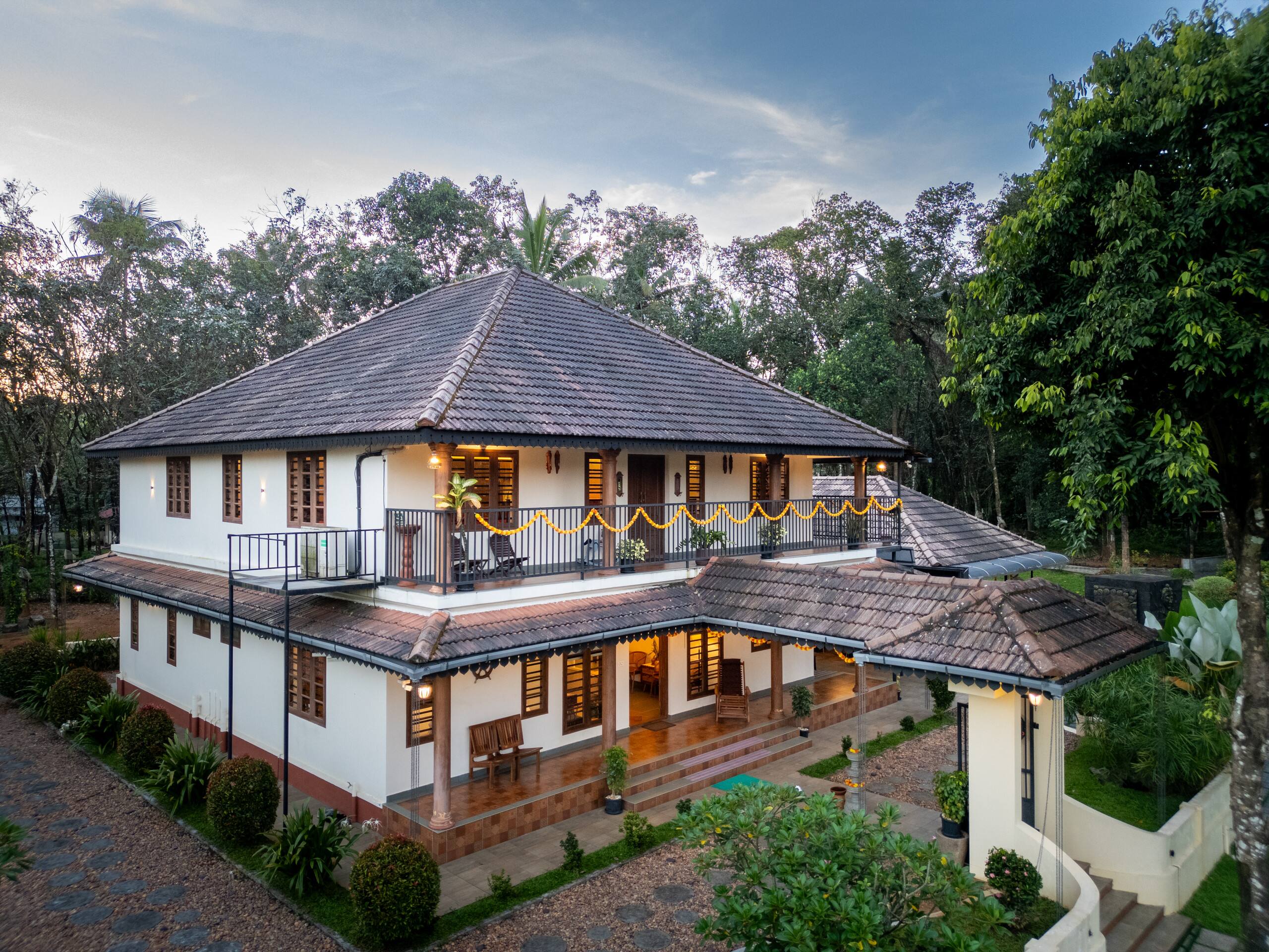 Heritage Home | Garden, Banquet & Sit-Out 7