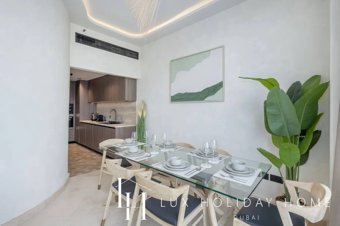 LUX The Dorra Bay Marina View Suite 13