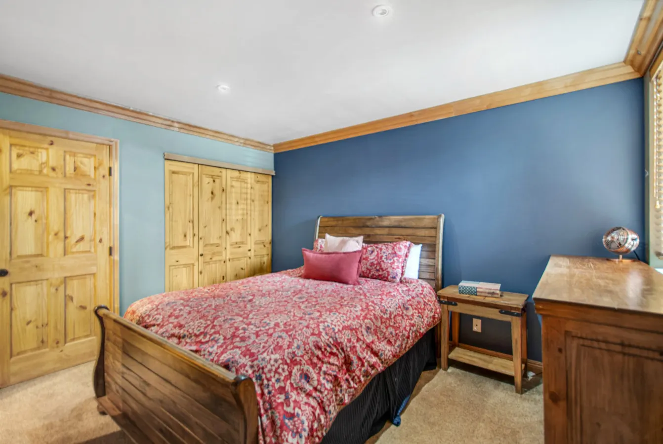 Mammoth Condo - BEST Located, Walk To Canyon Lodge 10