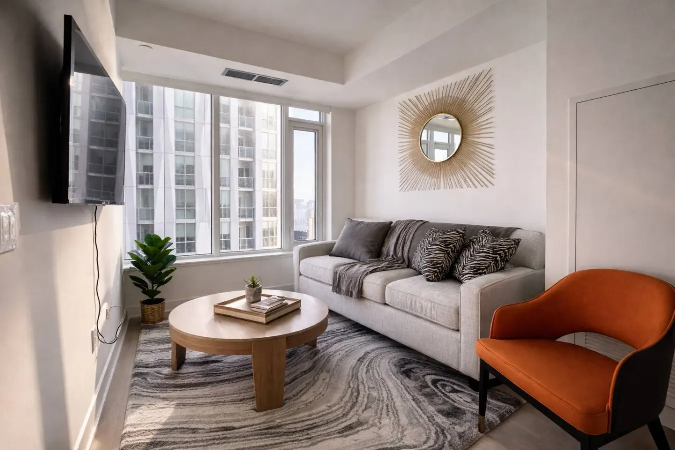 Luxury Downtown Yorkville 1BR 1