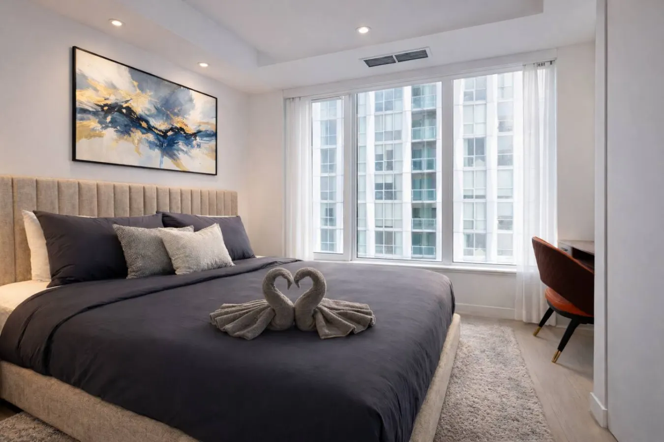 Luxury Downtown Yorkville 1BR 2