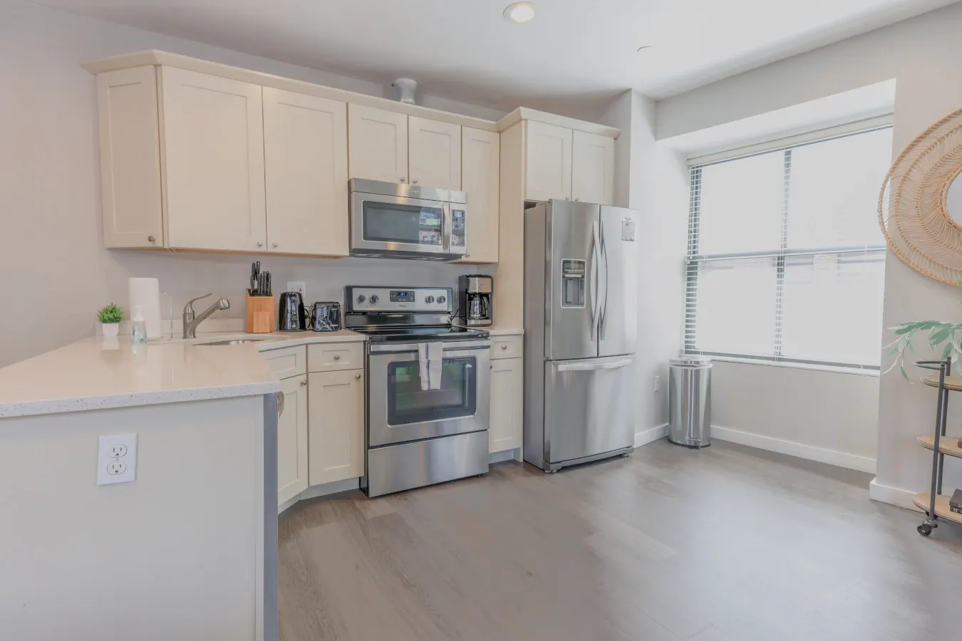 Luxurious 1BR in FIDI Boston Close to Everything 3