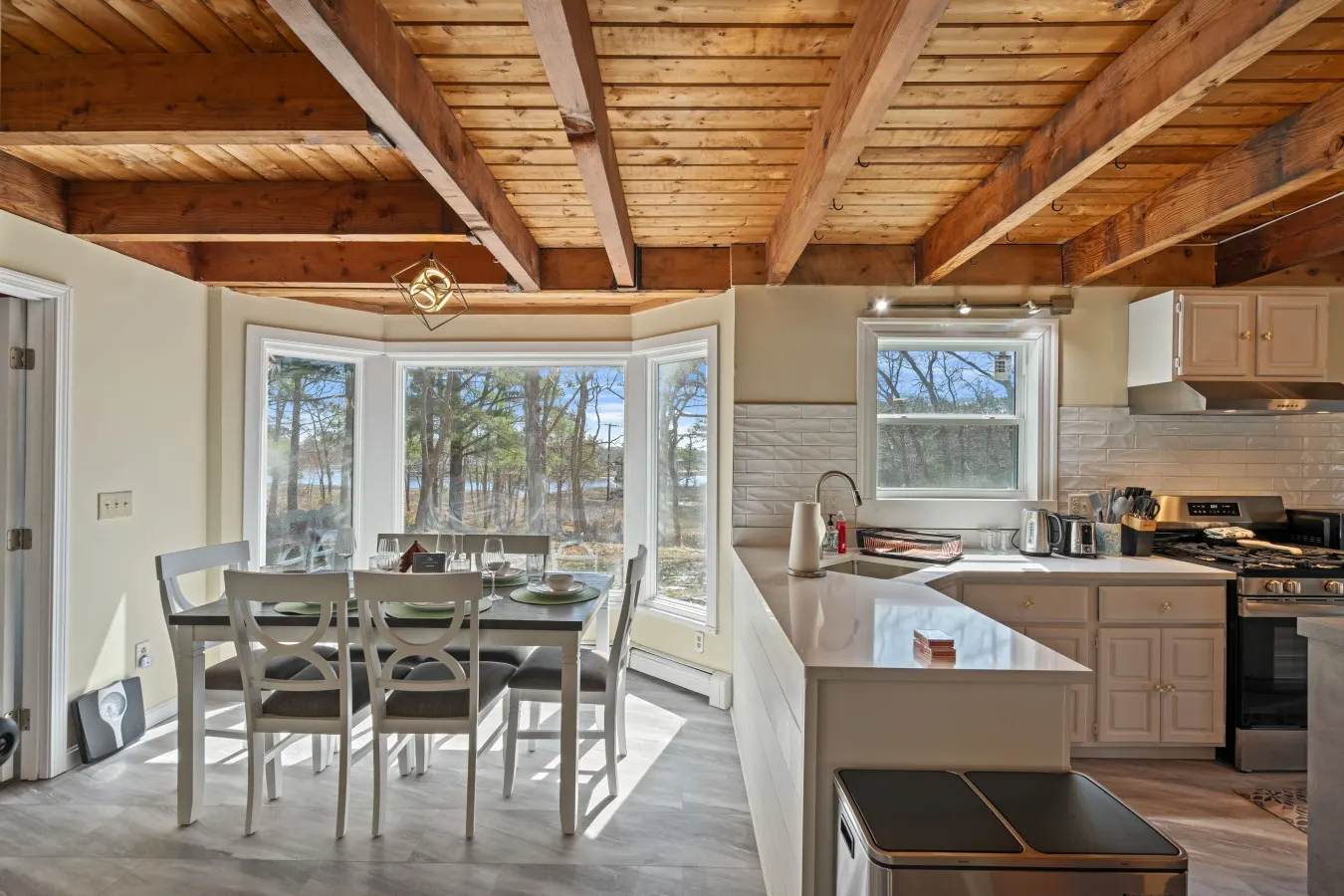 Cozy Riverfront Stay in Wareham — photo 2