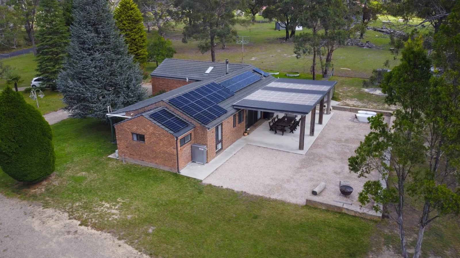 Fettlers Lodge - zigzag railway, peaceful, acreage, pet friendly