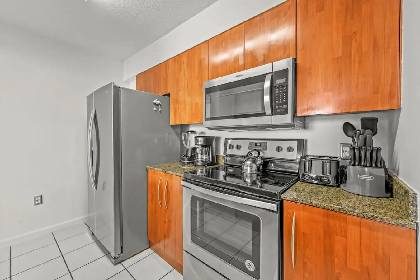 INCREDIBLE 3 BEDROOMS UNIT 20