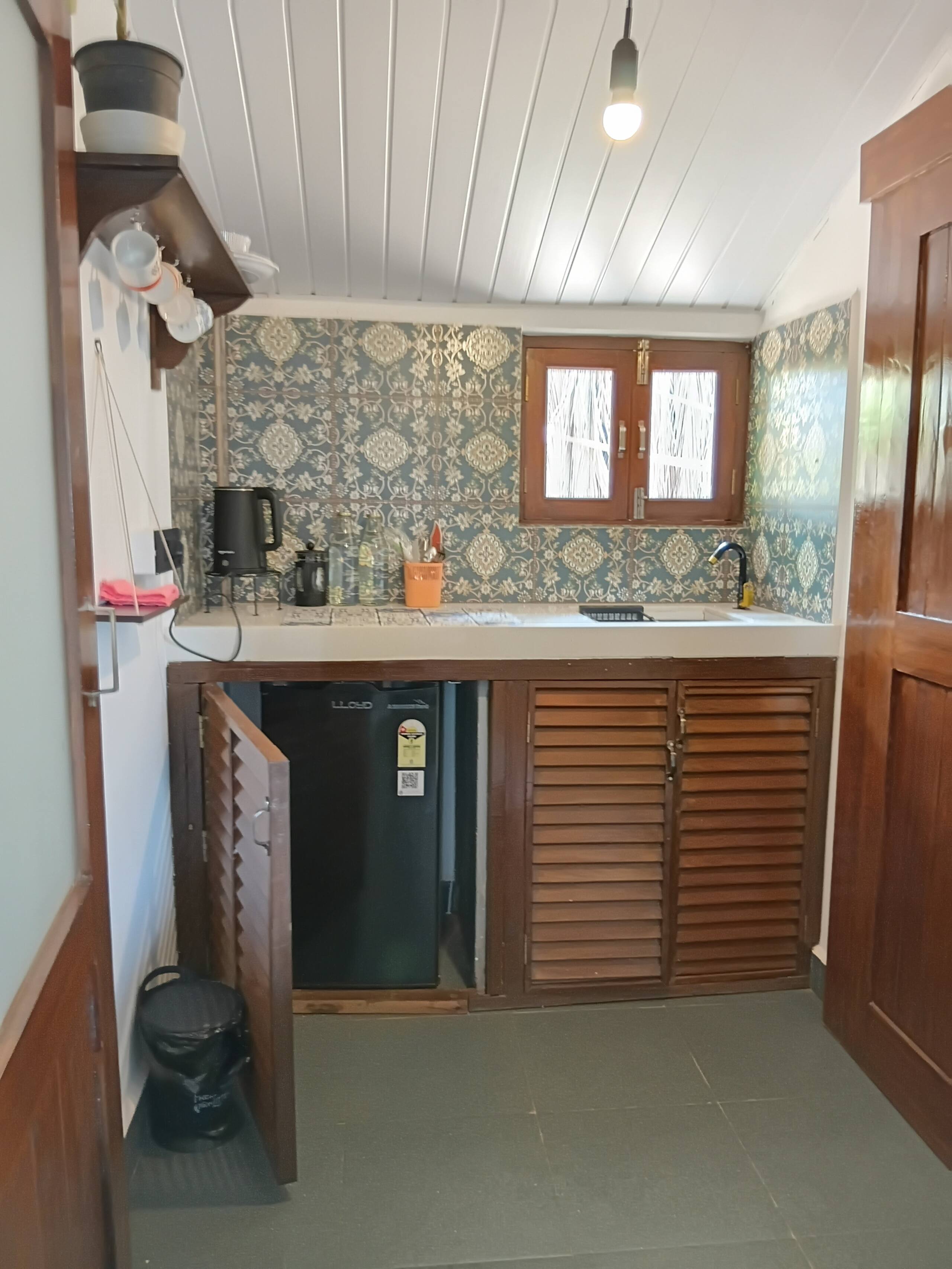 Coastal Bliss with Sea View 10