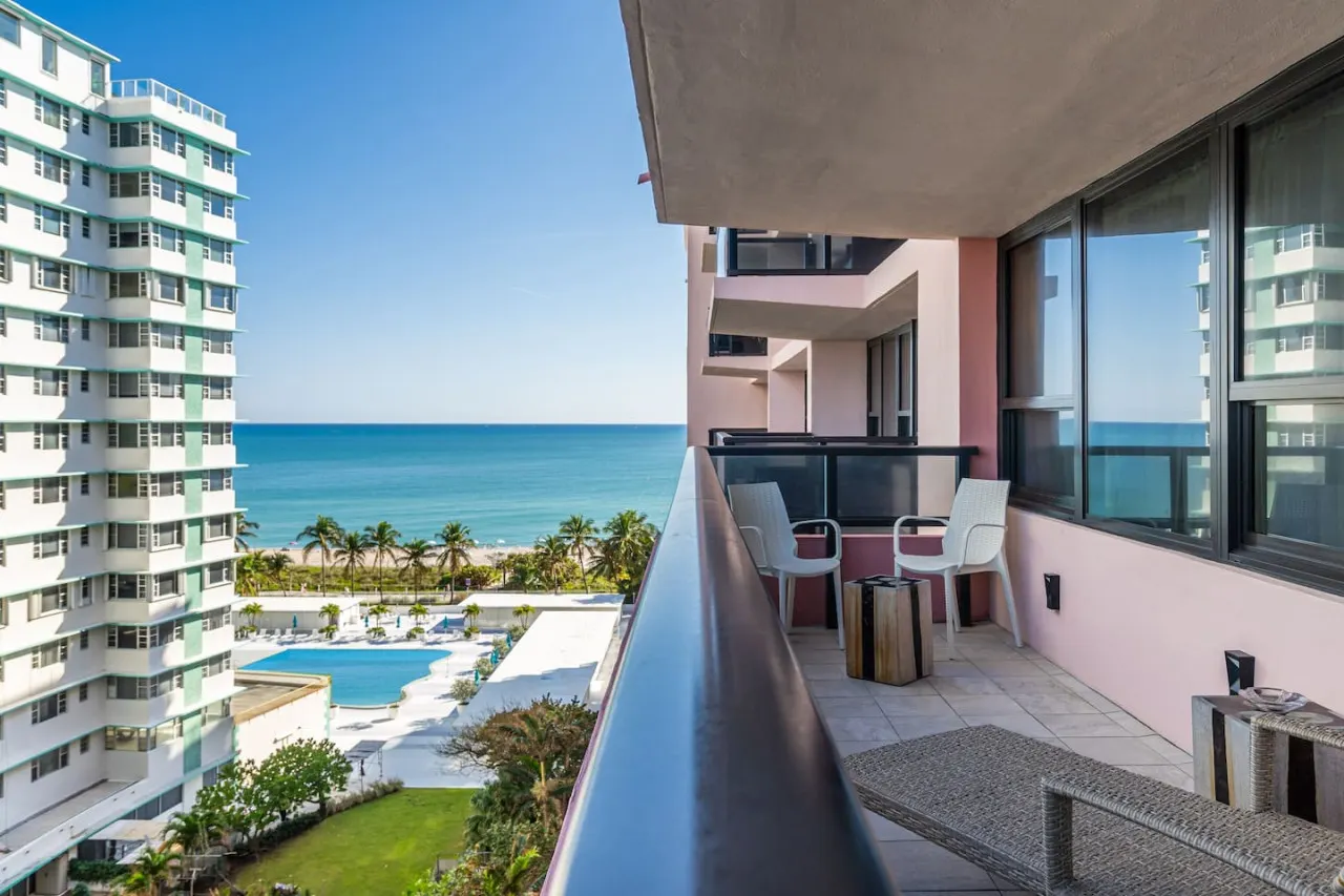 Huge Beachfront 2400sqft 5BR/5BA Ocean View 12