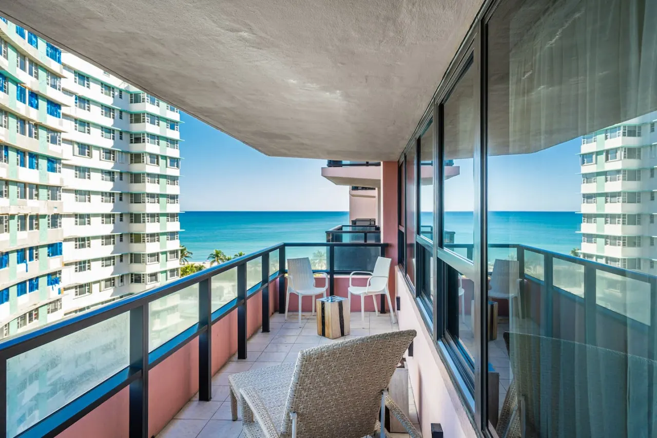 Huge Beachfront 2400sqft 5BR/5BA Ocean View 15