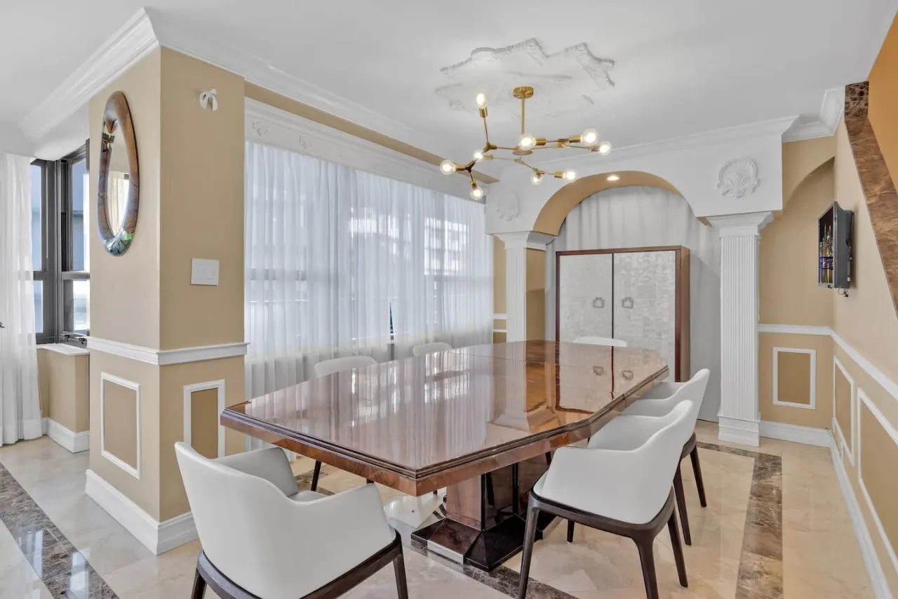 Huge Beachfront 2400sqft 5BR/5BA Ocean View 18