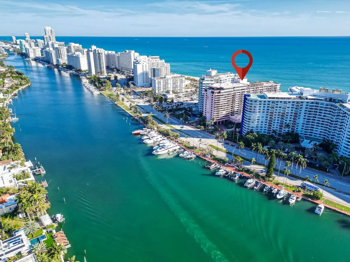 Huge Beachfront 2400sqft 5BR/5BA Ocean View 3