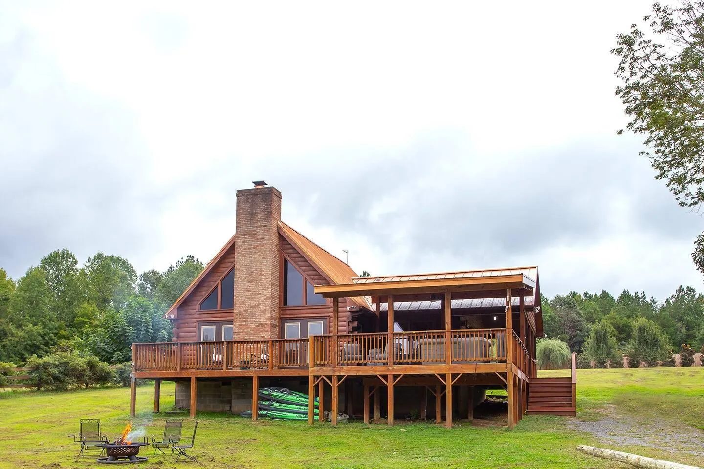 Stunning 25-Acre Oxford Escape Waterfront BBQ 10