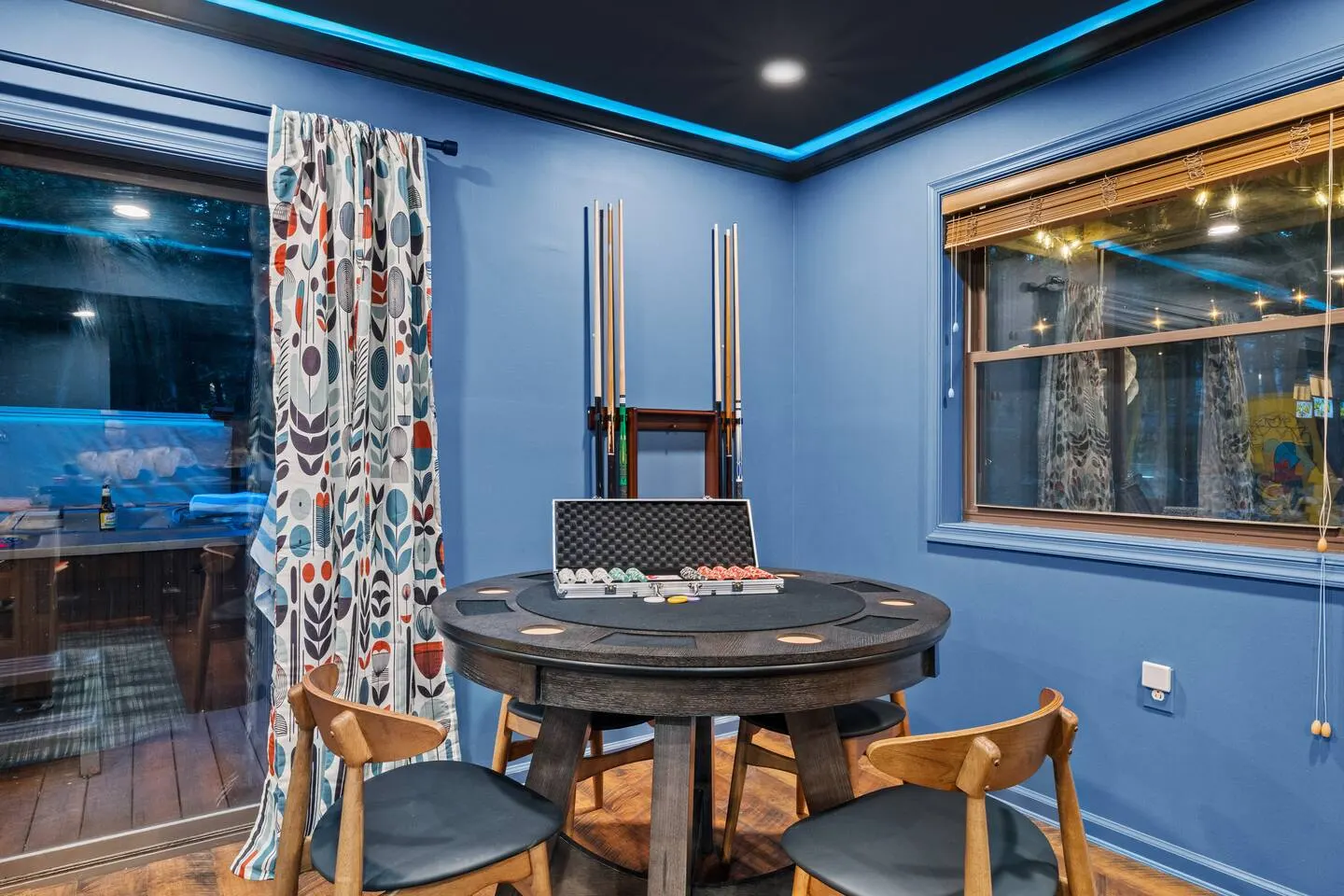 Game Room, Hot Tub & Sauna, evcharger, kayaks/lake 13
