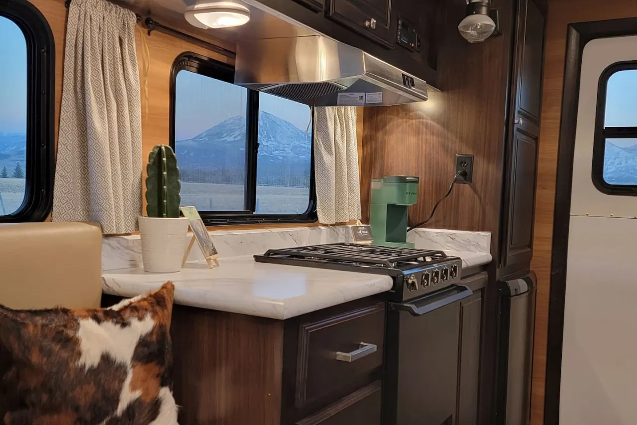 Ranch Stay - Mountain Views - Black Canyon 21 min 6