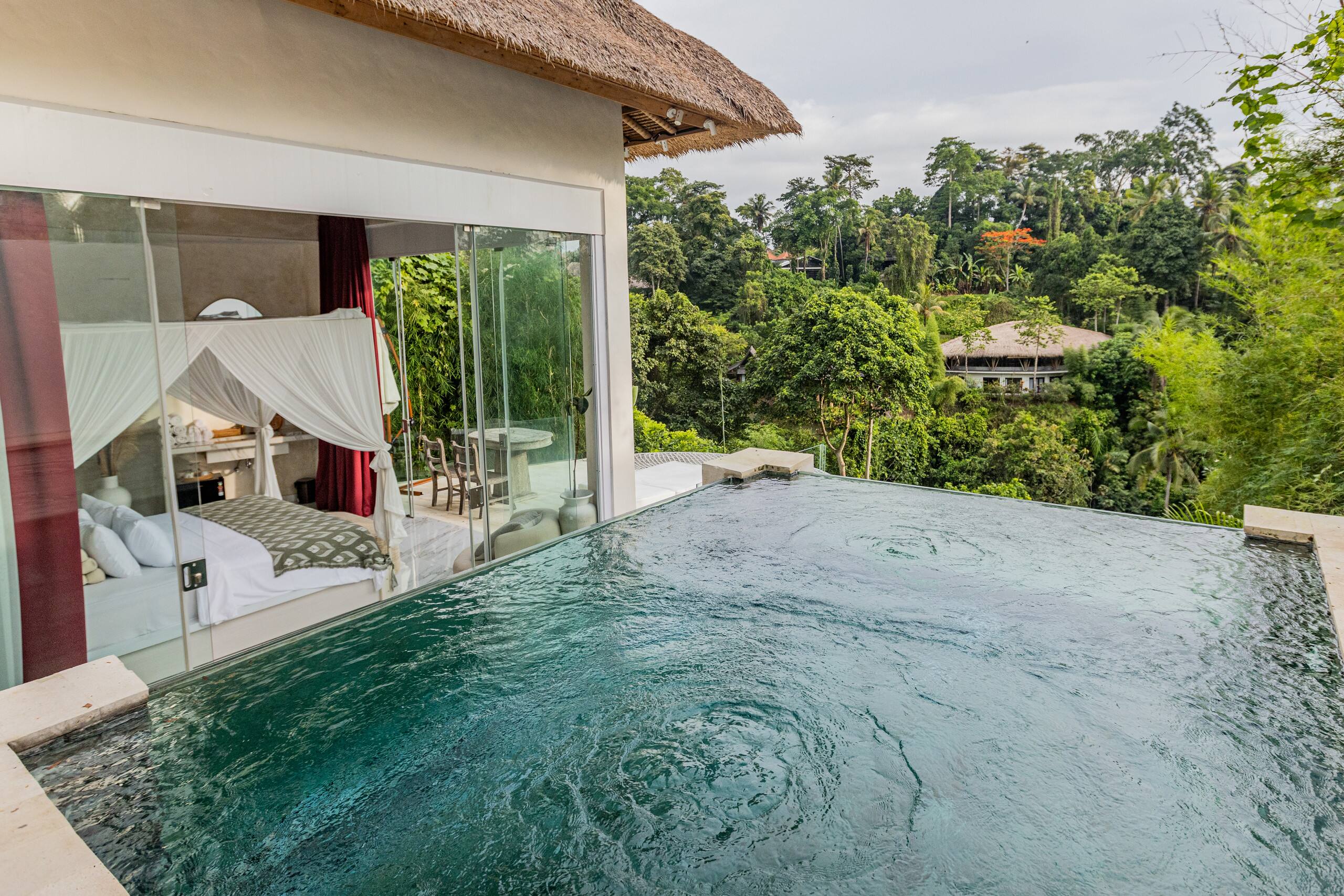 Viral Luxe Jungle Hideout @ VillaCellaBella 24