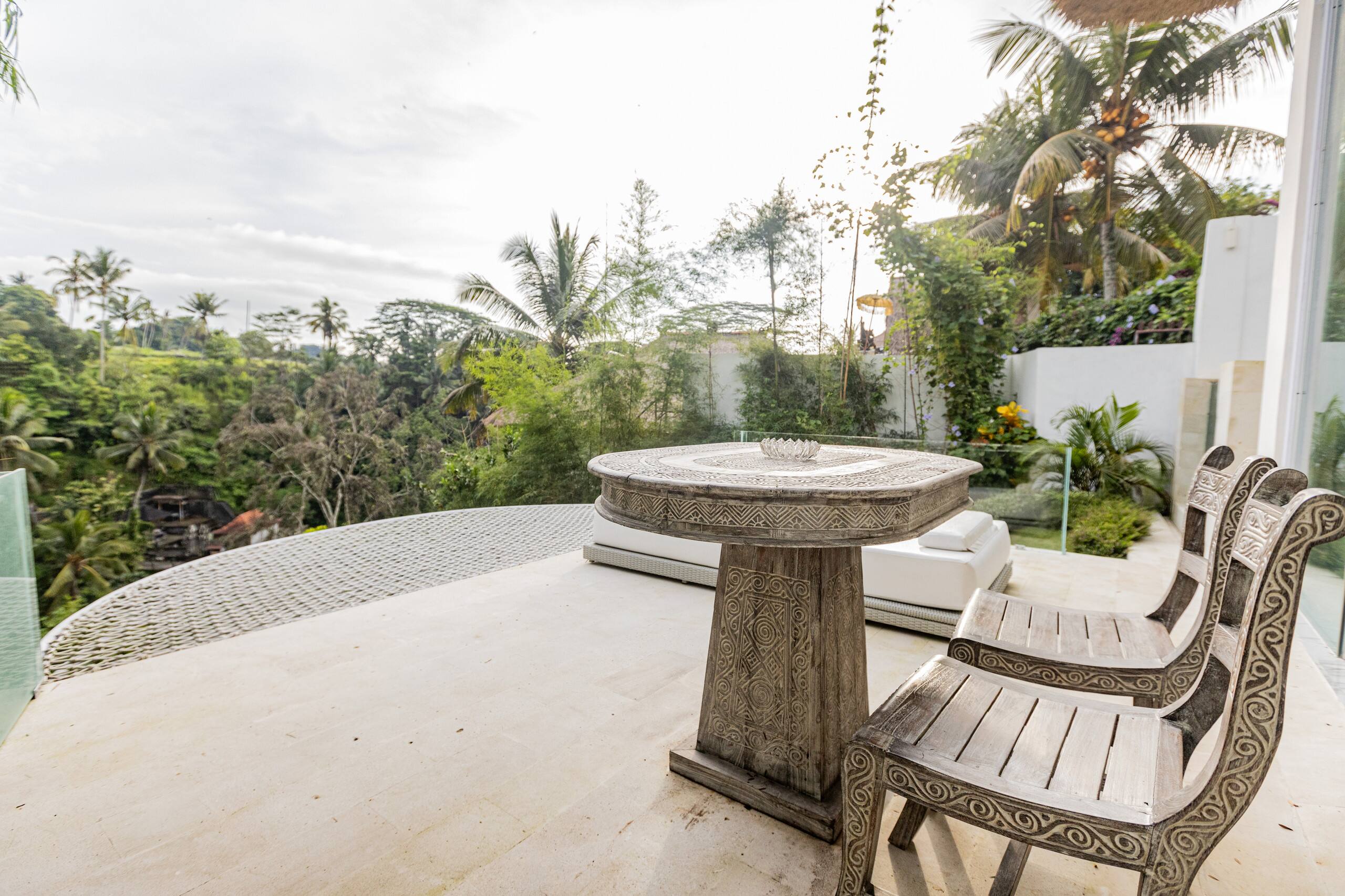 Viral Luxe Jungle Hideout @ VillaCellaBella 21