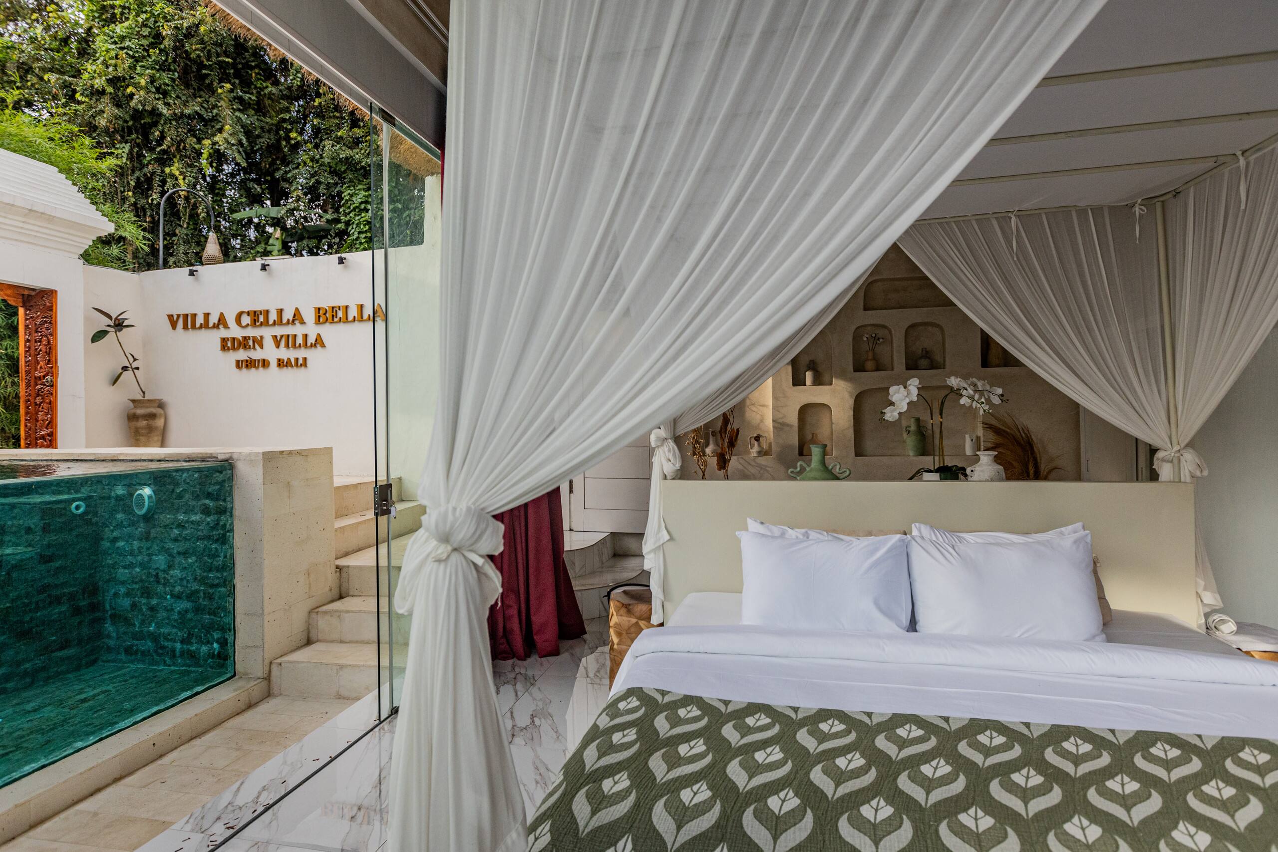 Viral Luxe Jungle Hideout @ VillaCellaBella 23