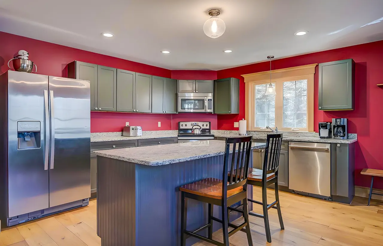 Dog-Friendly Retreat w/ Hot Tub + Firepit N Conway 10