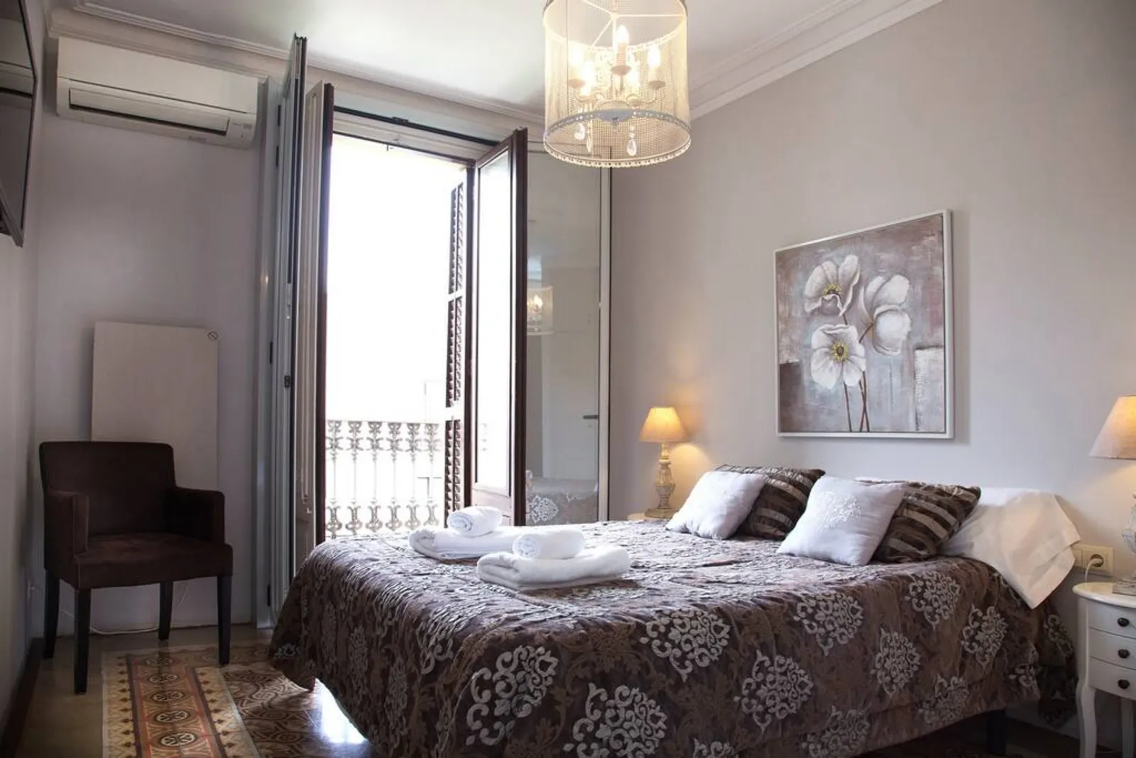 Opening Doors Aribau - Modern apt near La Pedrera 1