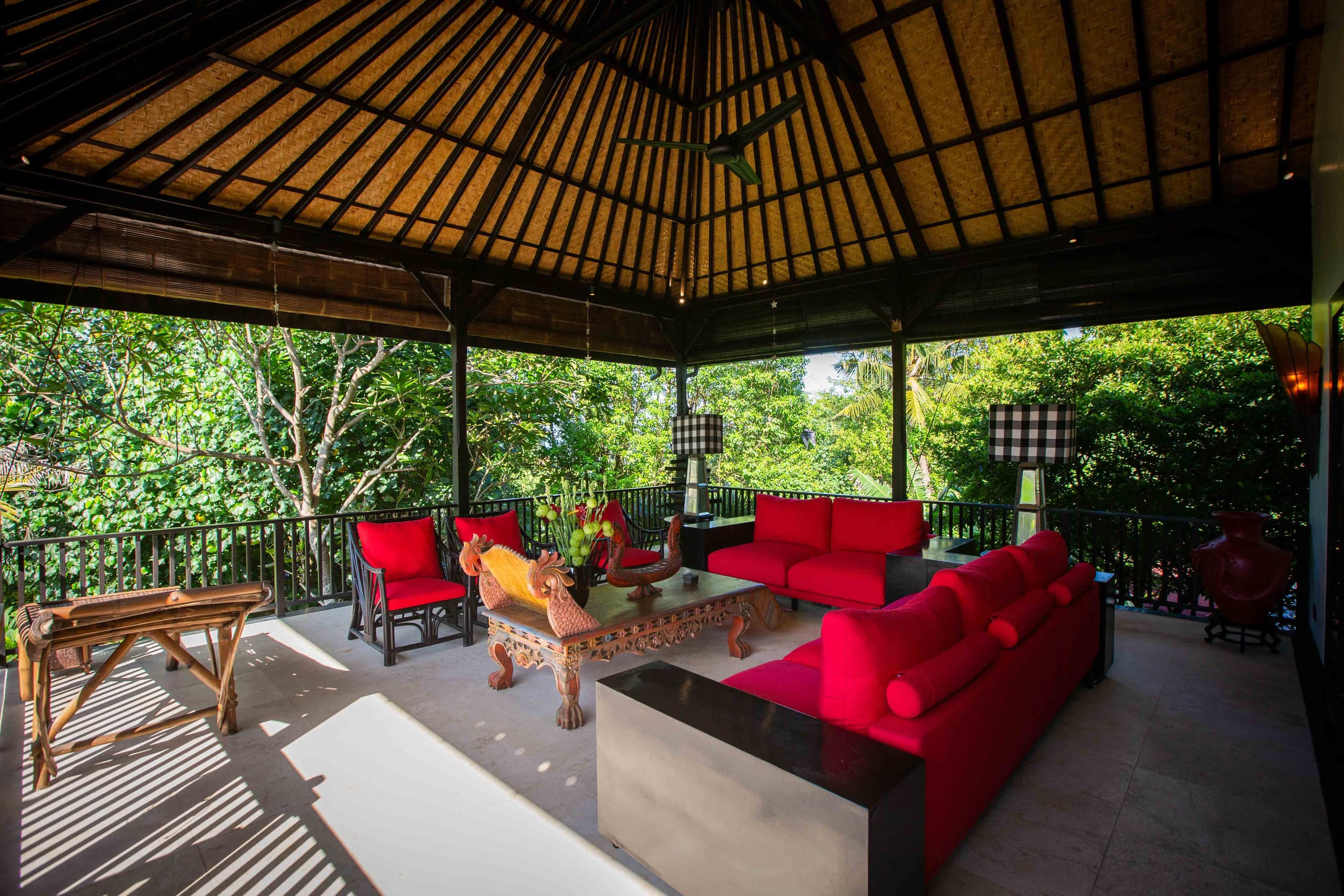 Bali Villa Sansil - Seseh Beachfront Paradise 10