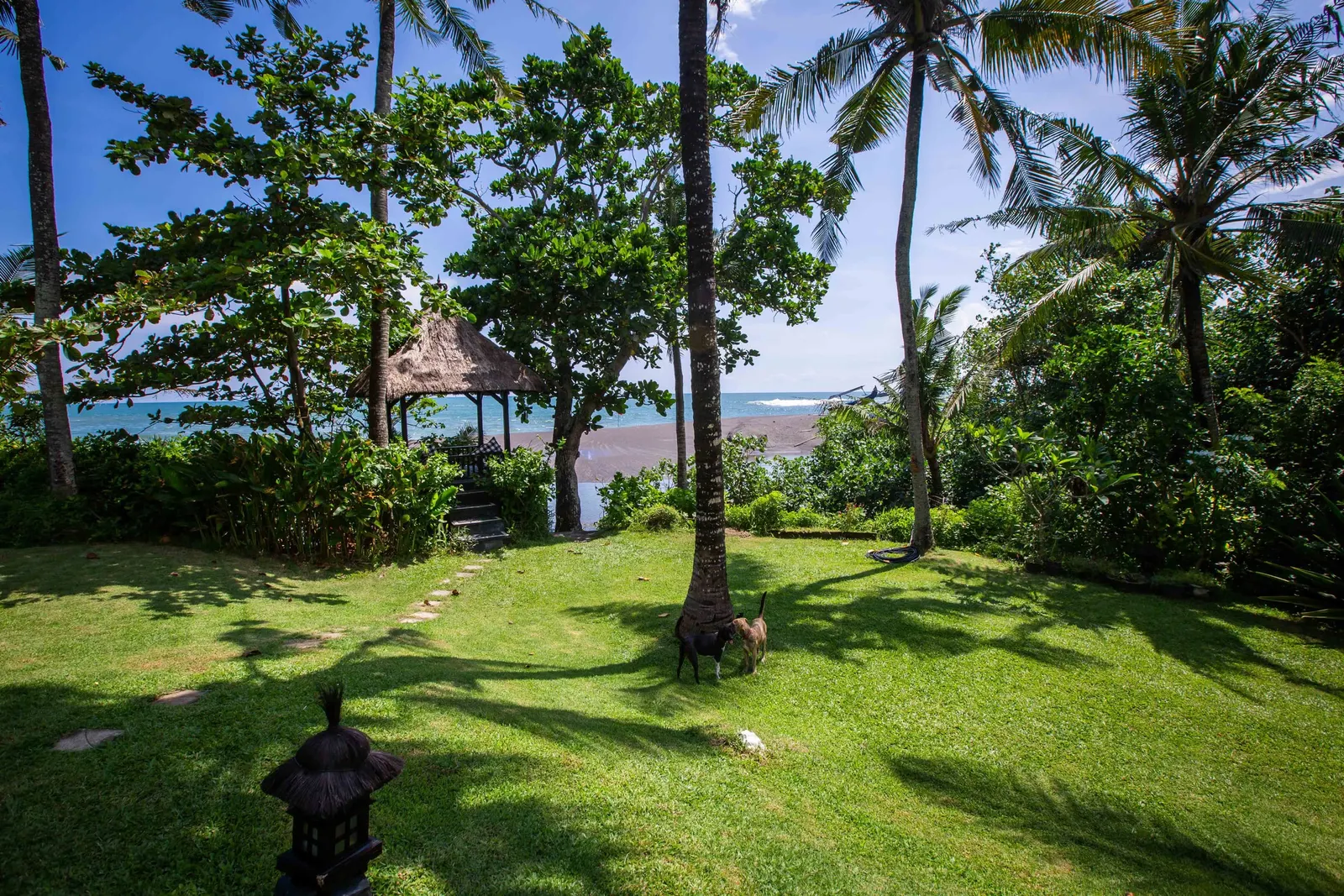 Bali Villa Sansil - Seseh Beachfront Paradise 37