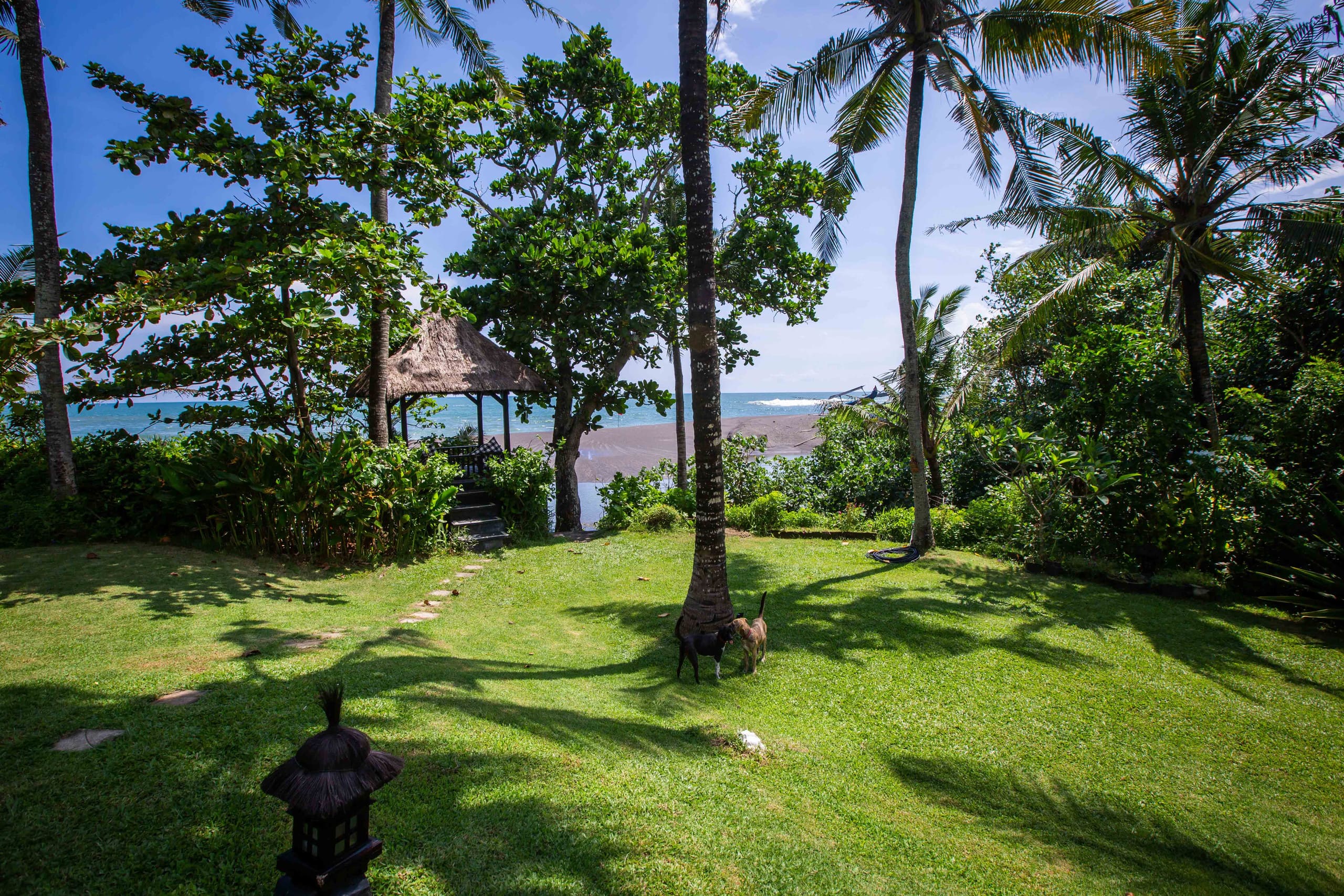 Bali Villa Sansil - Seseh Beachfront Paradise 37