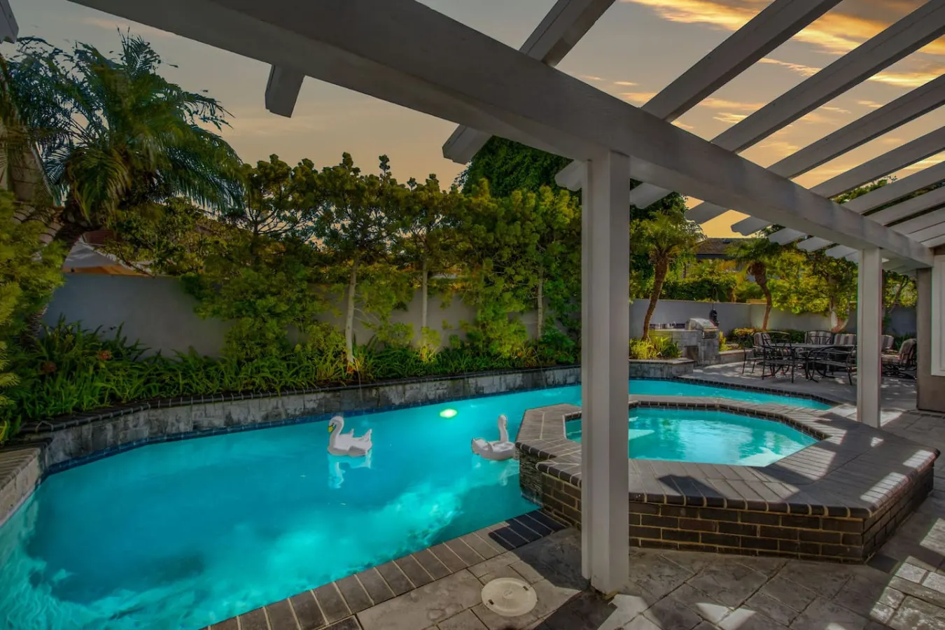 Seascape Estate - Steps To Harbor Beach, Pool, Spa