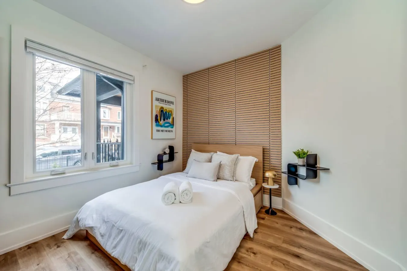 Designer 1BR Retreat Steps to Little Italy 4
