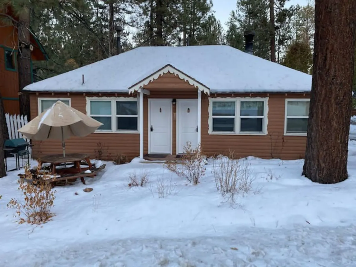 Charming Timber Haven Lodge (1BRM-4guest) Cabin #2 1