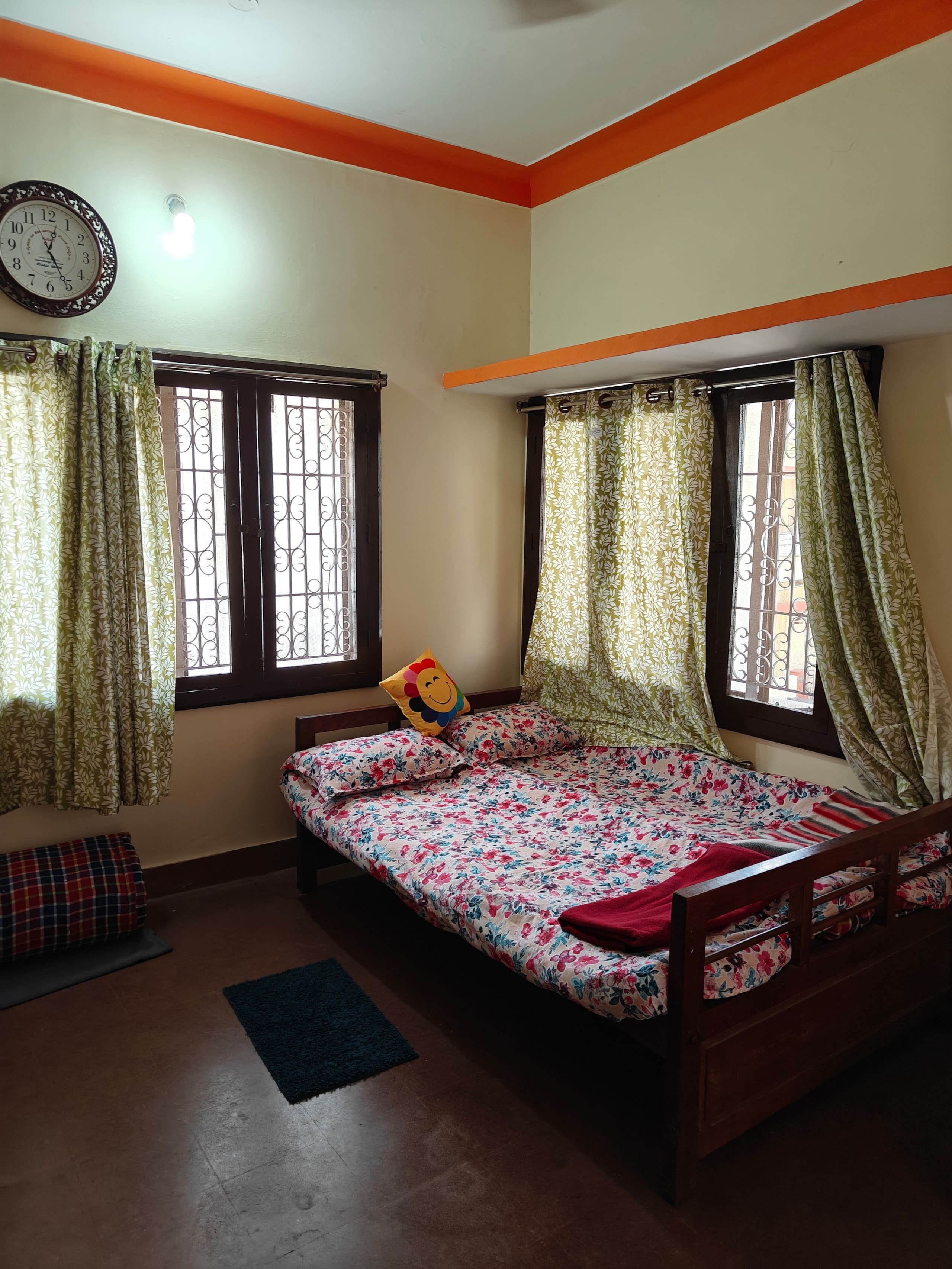 Roopa Studio – Cozy Stay with Open Terrace 12