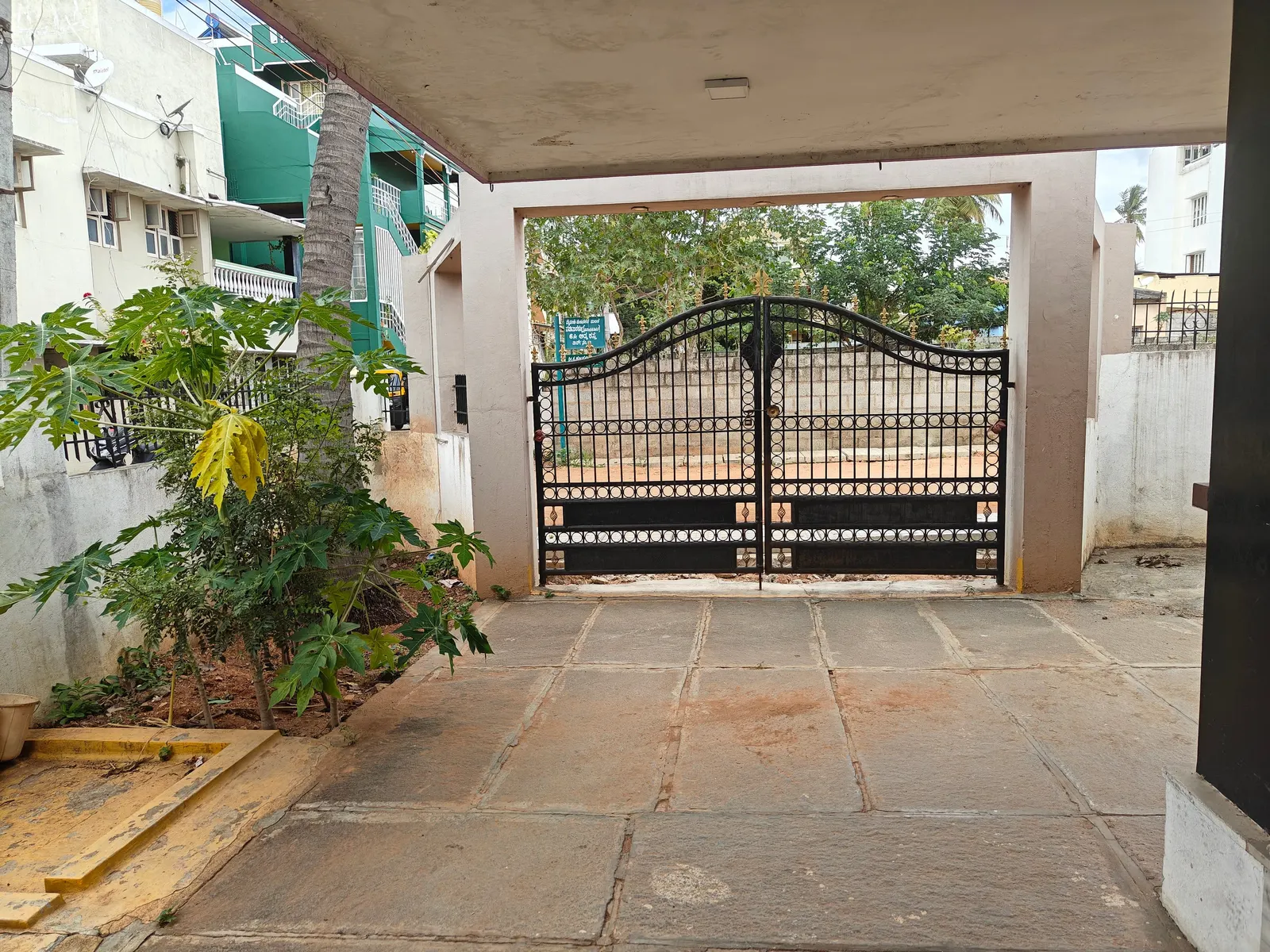 Roopa Studio – Cozy Stay with Open Terrace 17