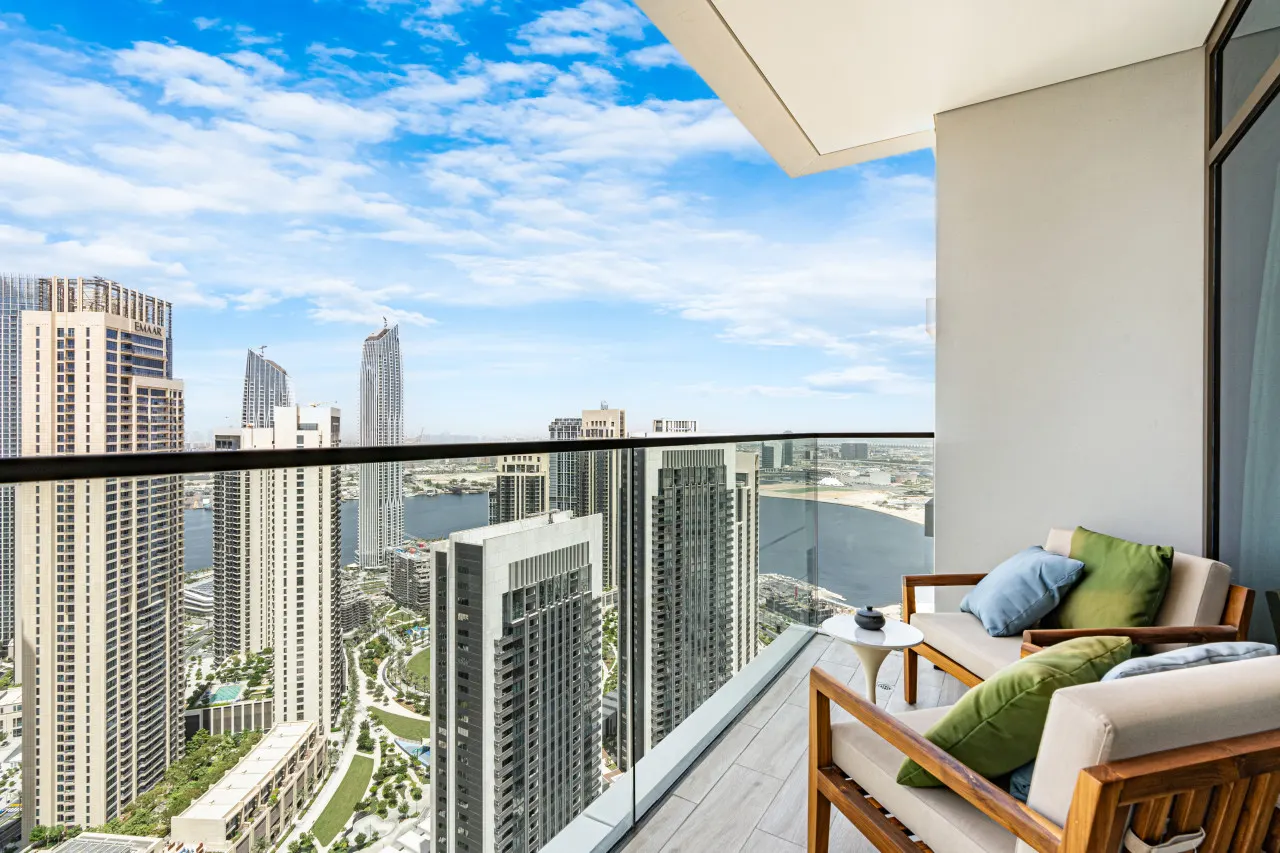 Stunning Home in Palace Residences on 41st Floor 2